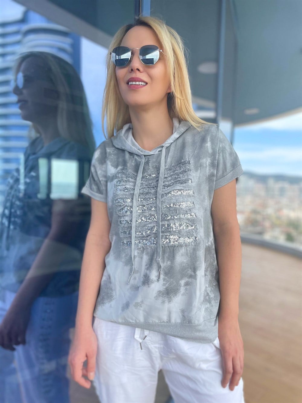 İthal Kapşonlu Payetli Bluz