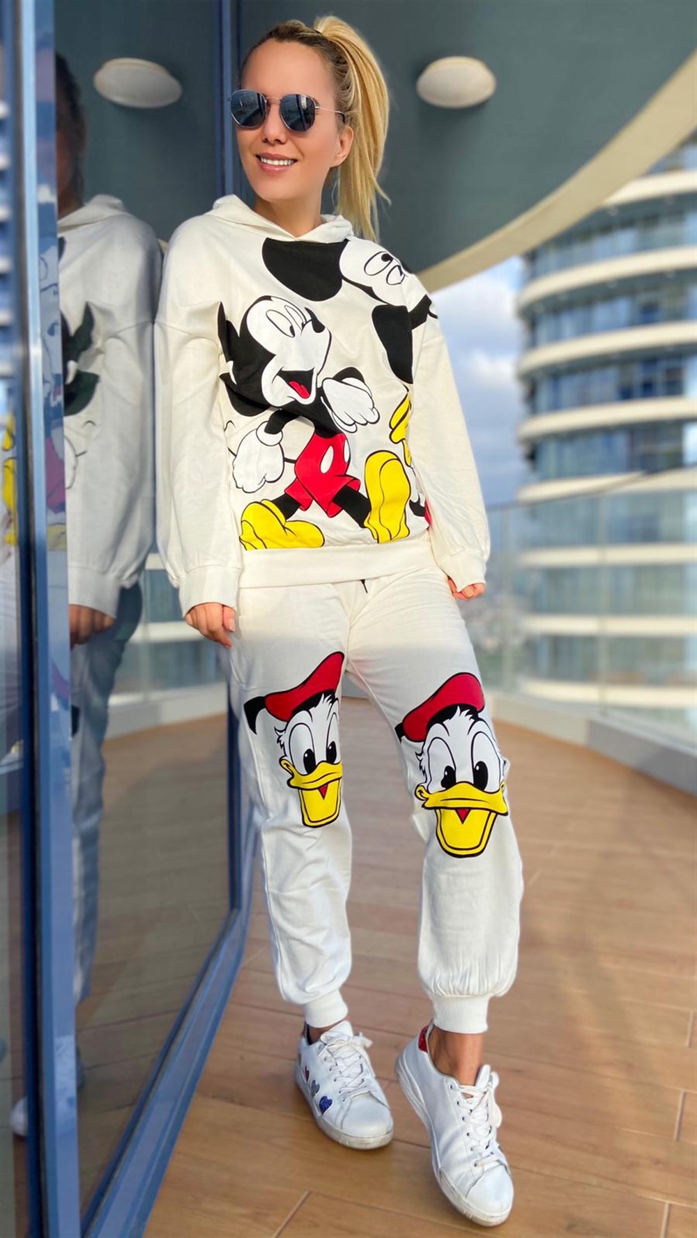 Noce Mickey Takım