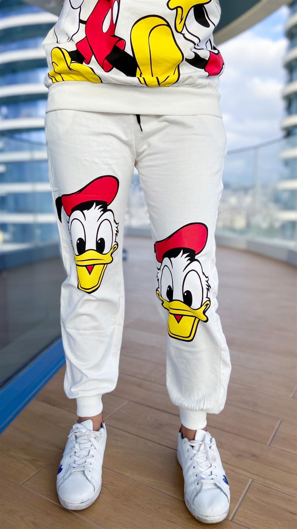 Noce Mickey Takım