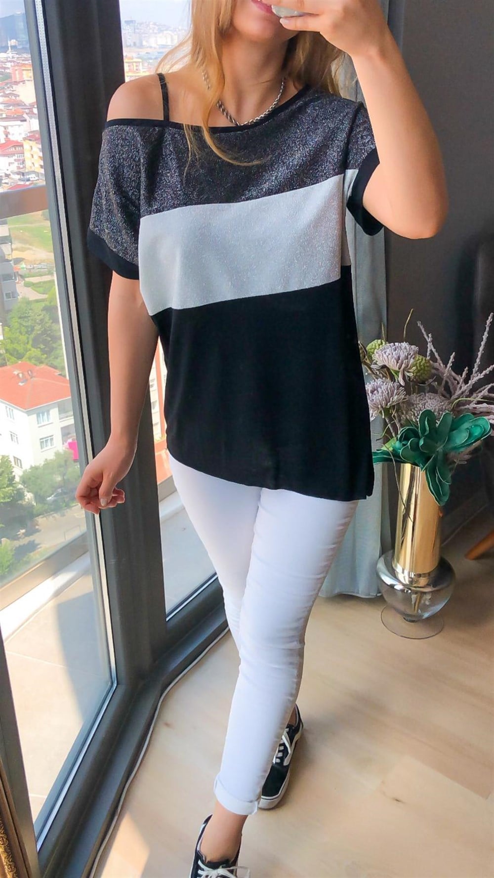 Parlak Tek Omuz Askılı Tshirt