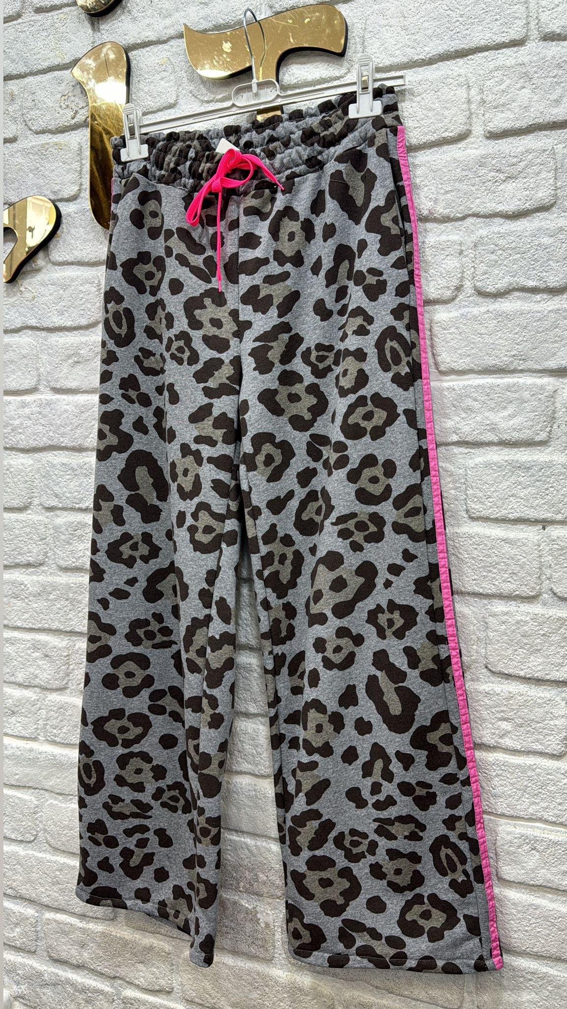 Pembe Şeritli Leopar Pantolon 