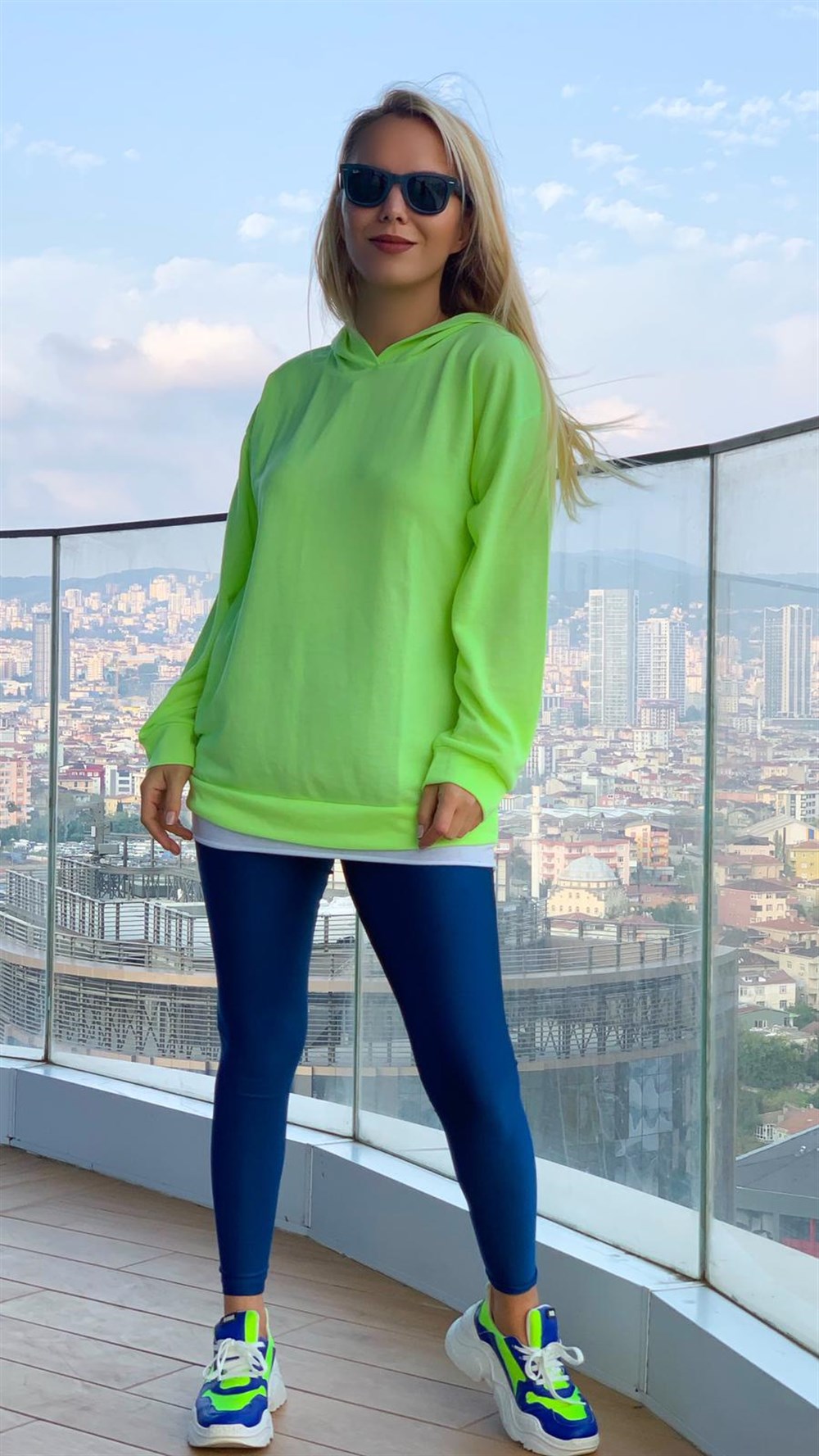 Salaş Kapşonlu Sweatshirt 