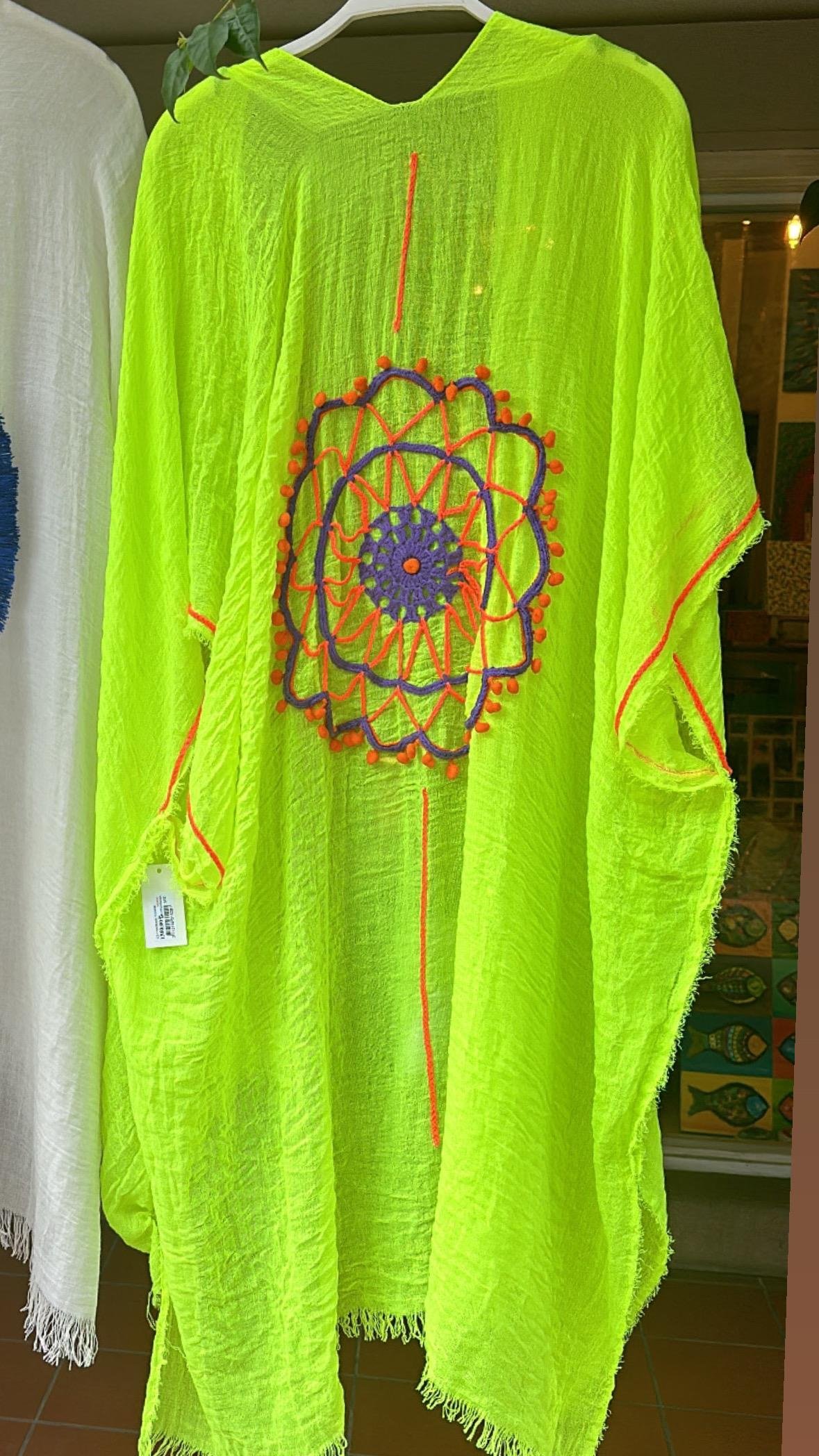 Tasarım İşlemeli Pareo Neon