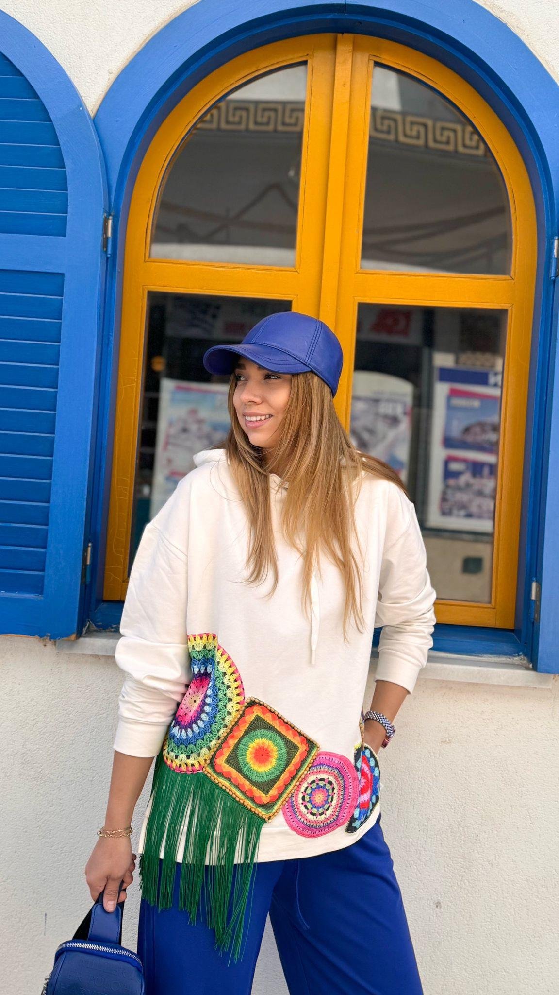 Tasarım Püsküllü Desenli Sweatshirt