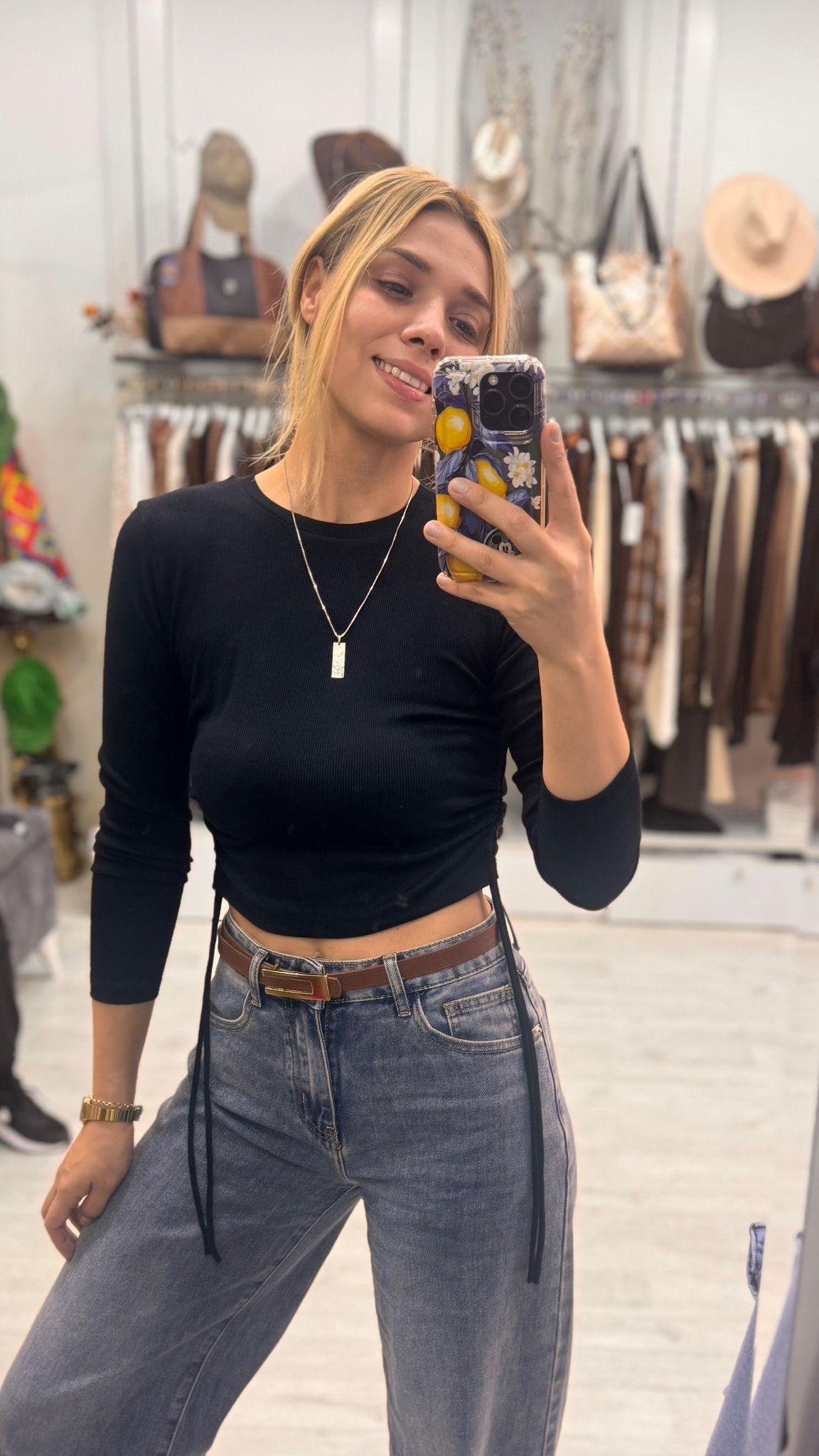 Yanı Büzgülü Bluz