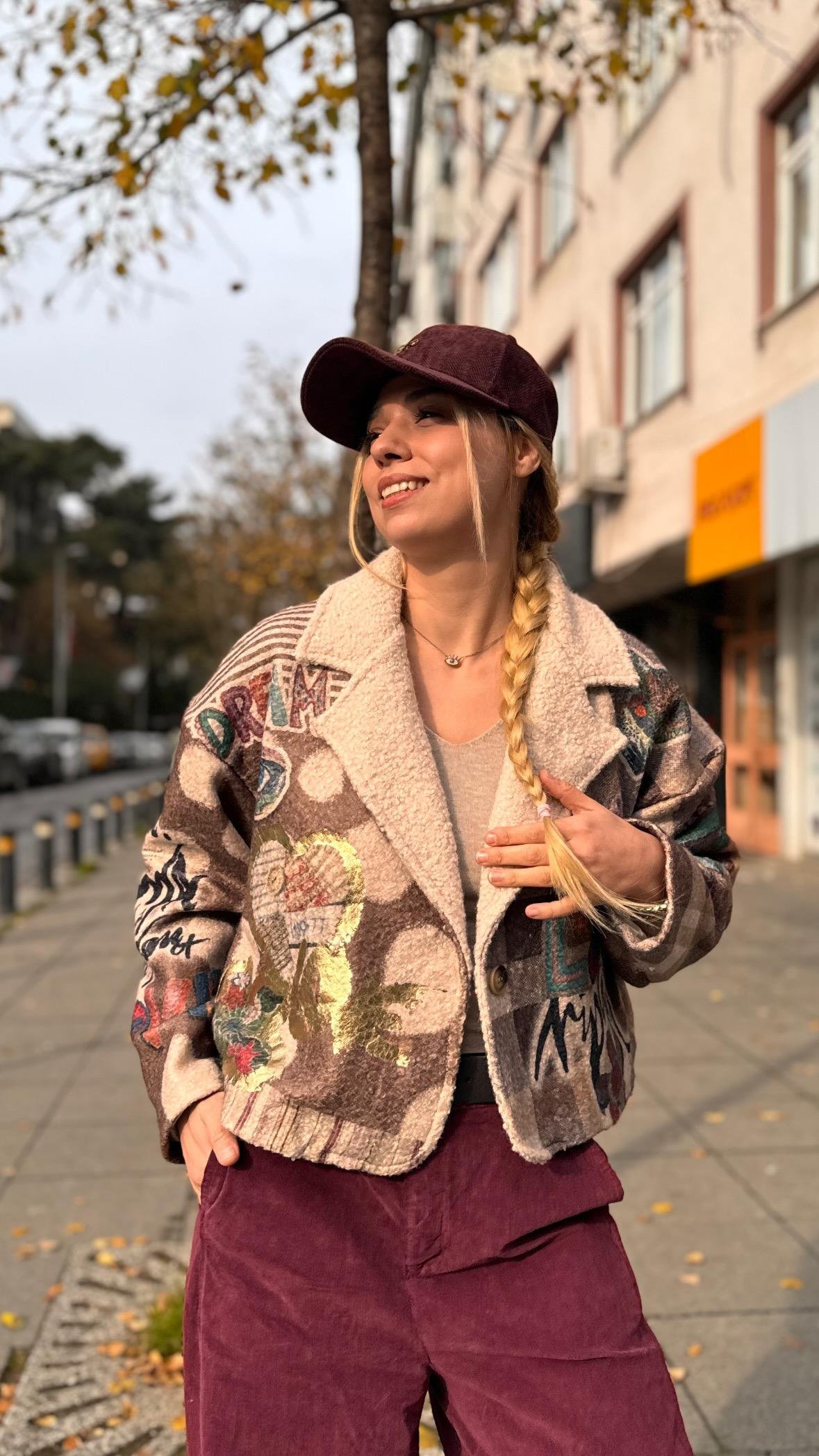 Yüz Desen Keçe Ceket 