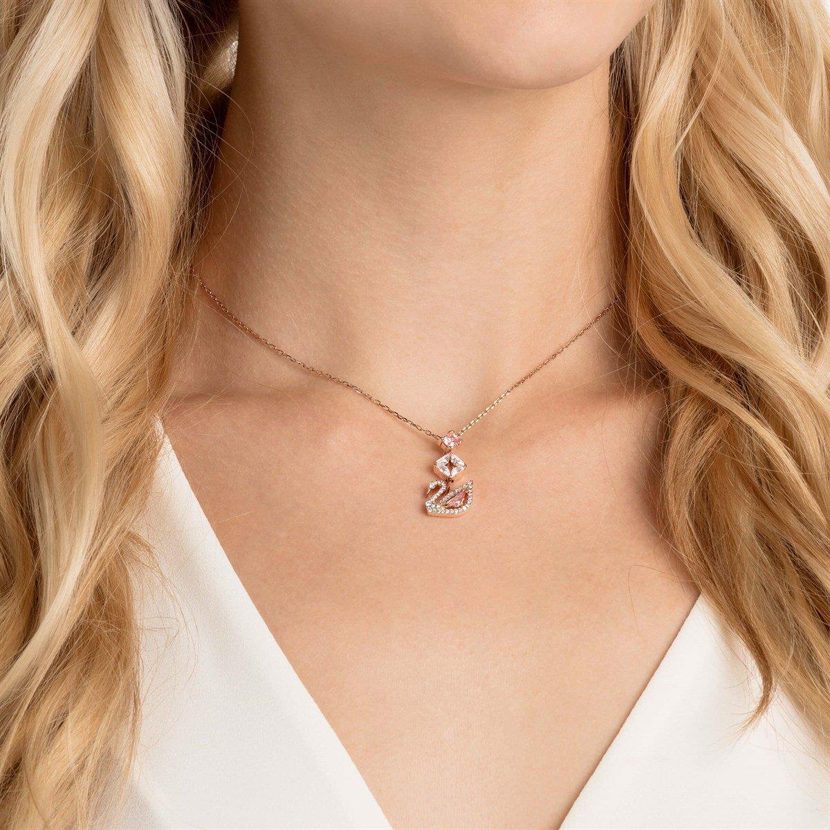 MarkasızDazzling Swan:Kolye, Pembe Altin Kaplama | ÜnçerlerDazzling Swan:Kolye, Pembe Altin Kaplama