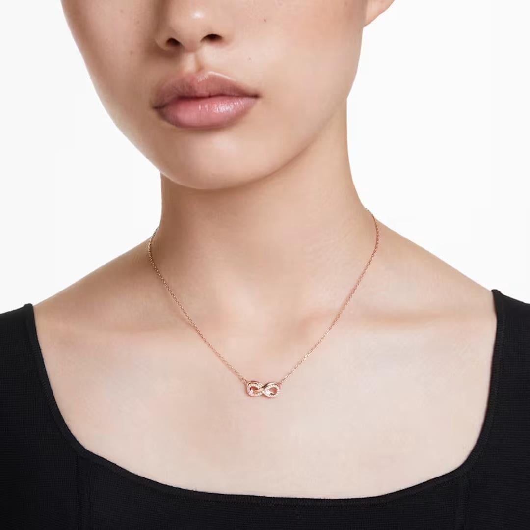 MarkasızSwarovski Hyperboala Sonsuzluk Rose Taş İşlemeli Kadın Kolye