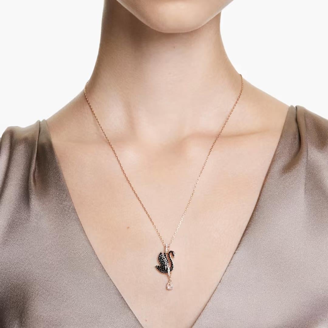 MarkasızSwarovski Swan Taşlı Kuğu Kadın Kolye