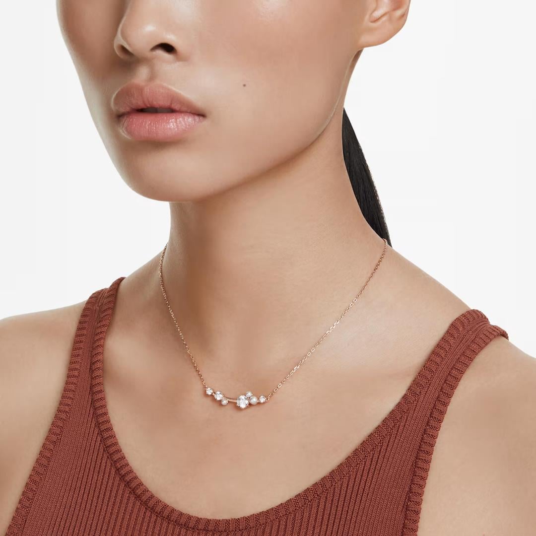 SwarovskiConstella Kolye Kristal inci, Yuvarlak kesimler, Beyaz, Pembe altın rengi kaplama