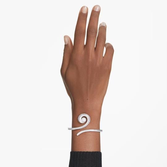 ÜnçerlerAriana Grande x Swarovski Kristal inci, Baget kesim, Beyaz, Rodyum kaplama Bileklik M