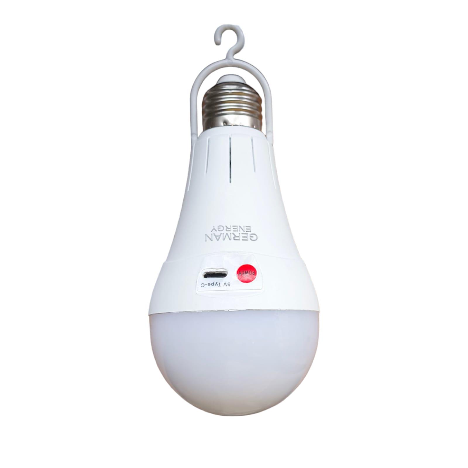 German E27 Askılı Şarjlı Led Ampul  15W | %85 Enerji Tasarrufu | 1120 Lümen | 6500K | 80 Ra | 25000 Saat Yanma Süresi | 1 Adet 1500mAh 18650 Pil Dahil