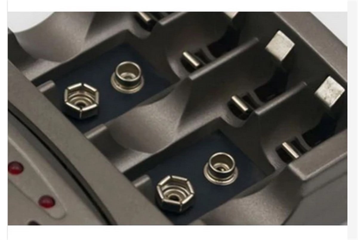 Sertec STC-C9V AA-AAA-9V Uyumlu Universal 4'lü Pil Şarj Aleti 