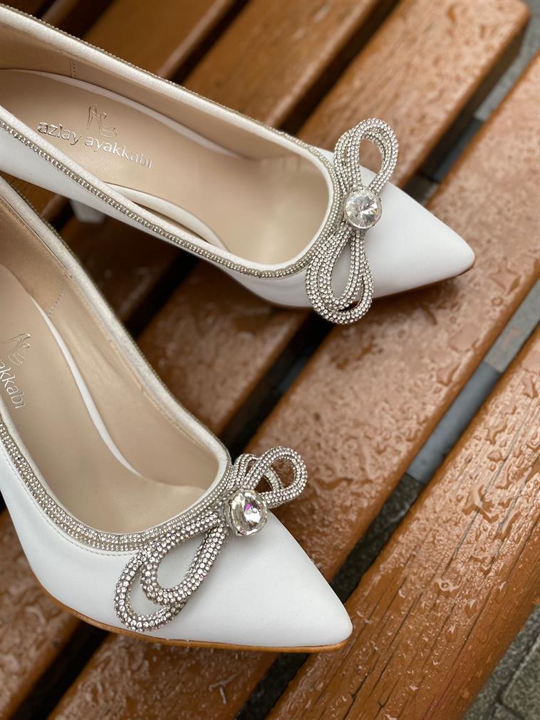 603-beyaz kadın stiletto