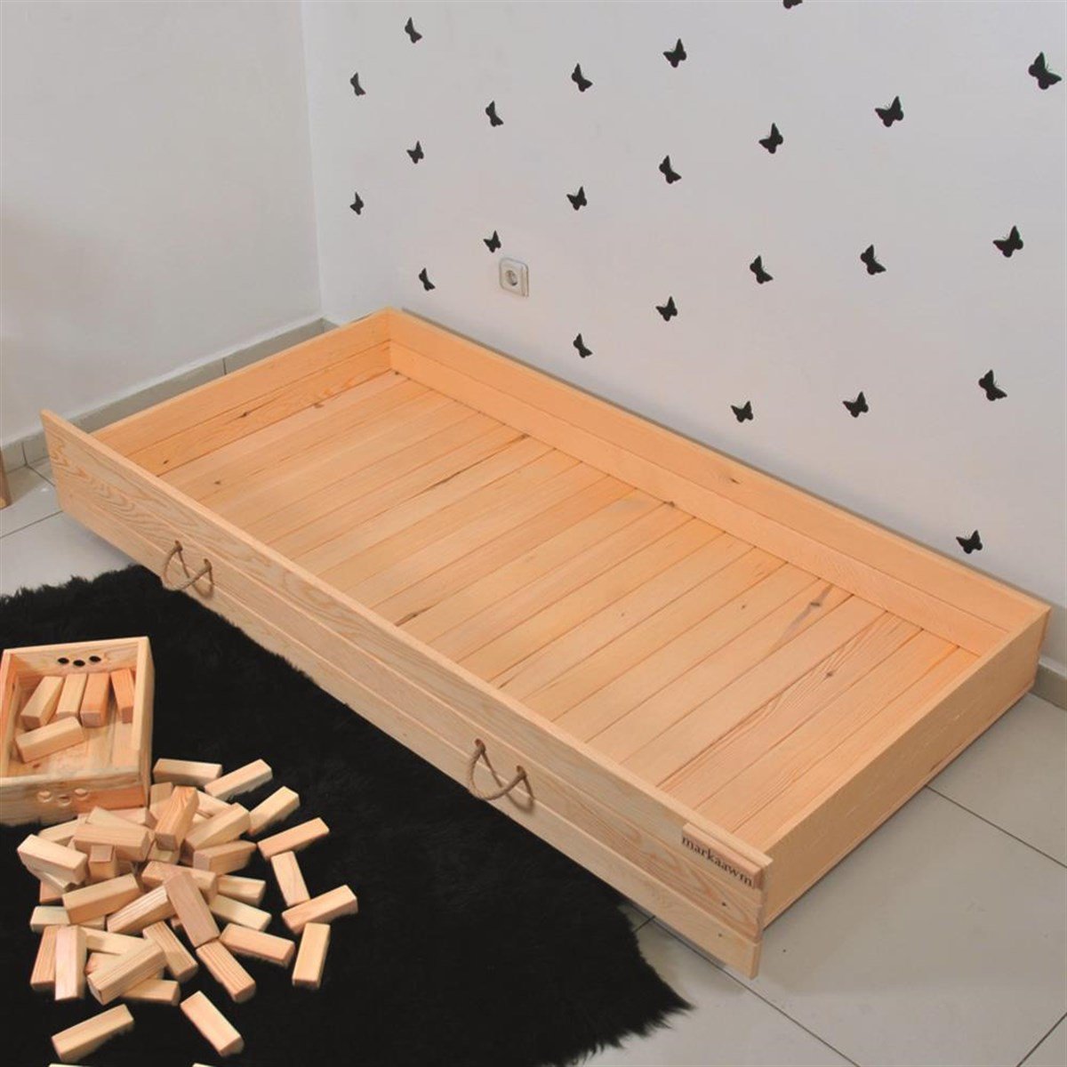 Montessori Bebek Yatağı Modelleri | MarkaawmMontessori Karyola Çekmeceli Çadır Derya