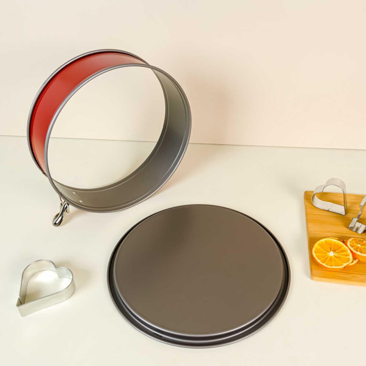 Kaiser Classic Plus Kelepçeli Kek Kalıbı 26 Cm 66754420 