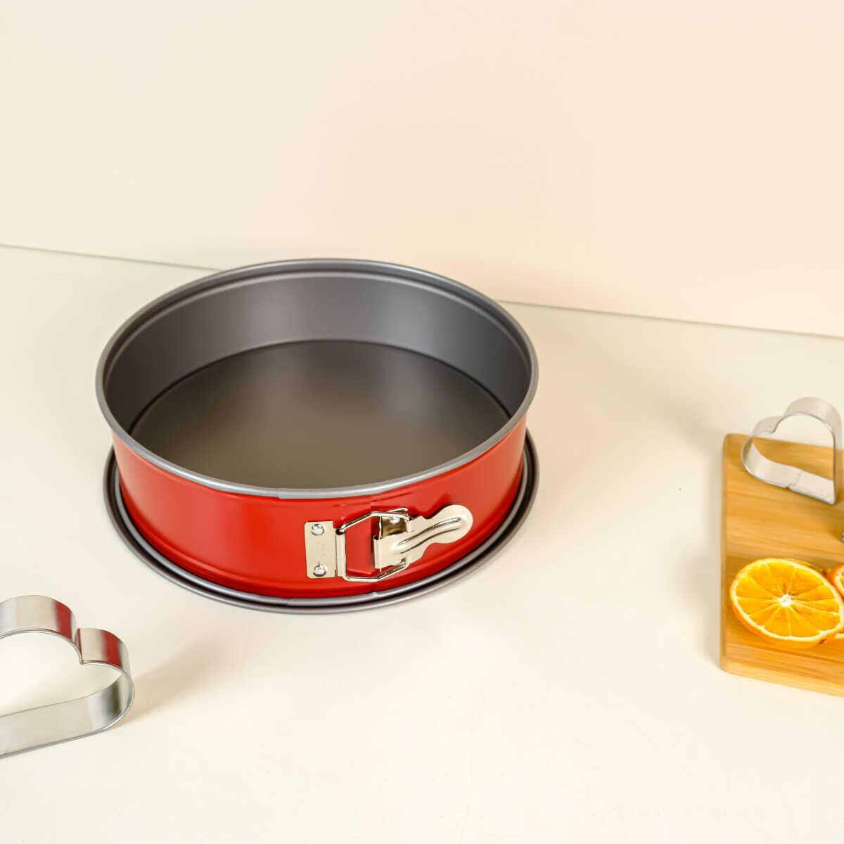 Kaiser Classic Plus Kelepçeli Kek Kalıbı 26 Cm 66754420 
