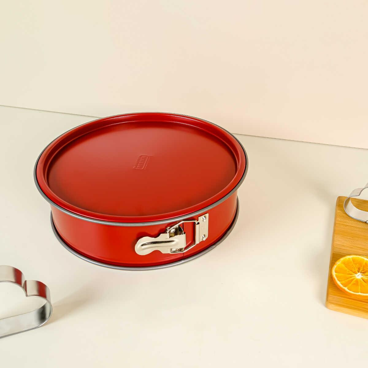 Kaiser Classic Plus Kelepçeli Kek Kalıbı 26 Cm 66754420 