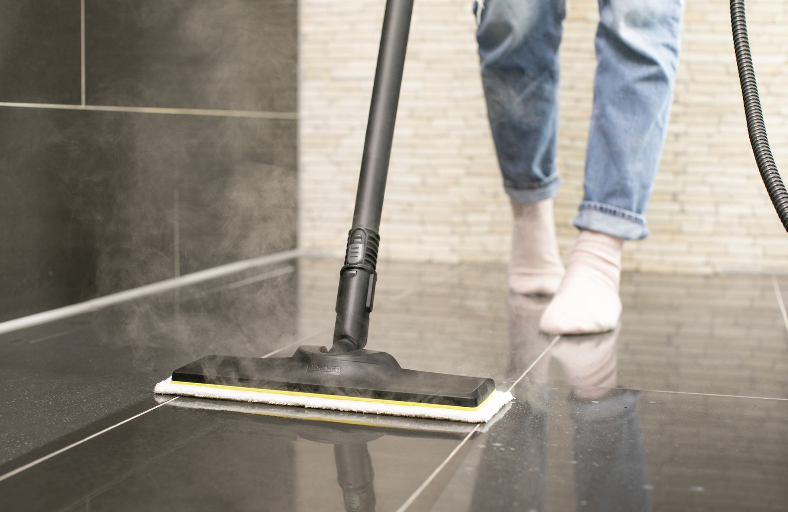 Karcher SC 4 Easyfix Buharlı Temizlik Makinesi 