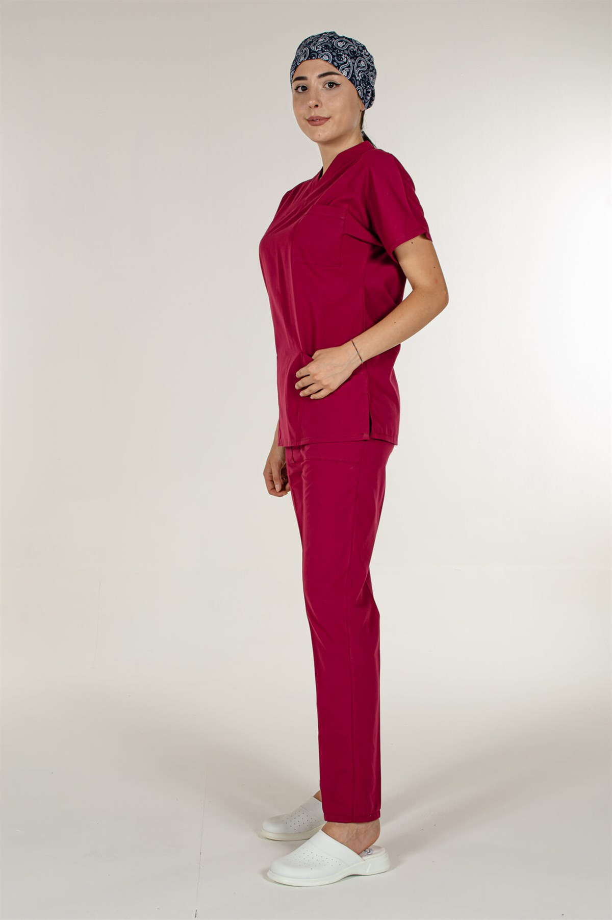 Mert GiyimBordo Bayan Scrubs Yaka TakımScrubs Yaka TakımlarBordo Bayan Scrubs Yaka Takım | Mert Giyim İş Elbiseleri