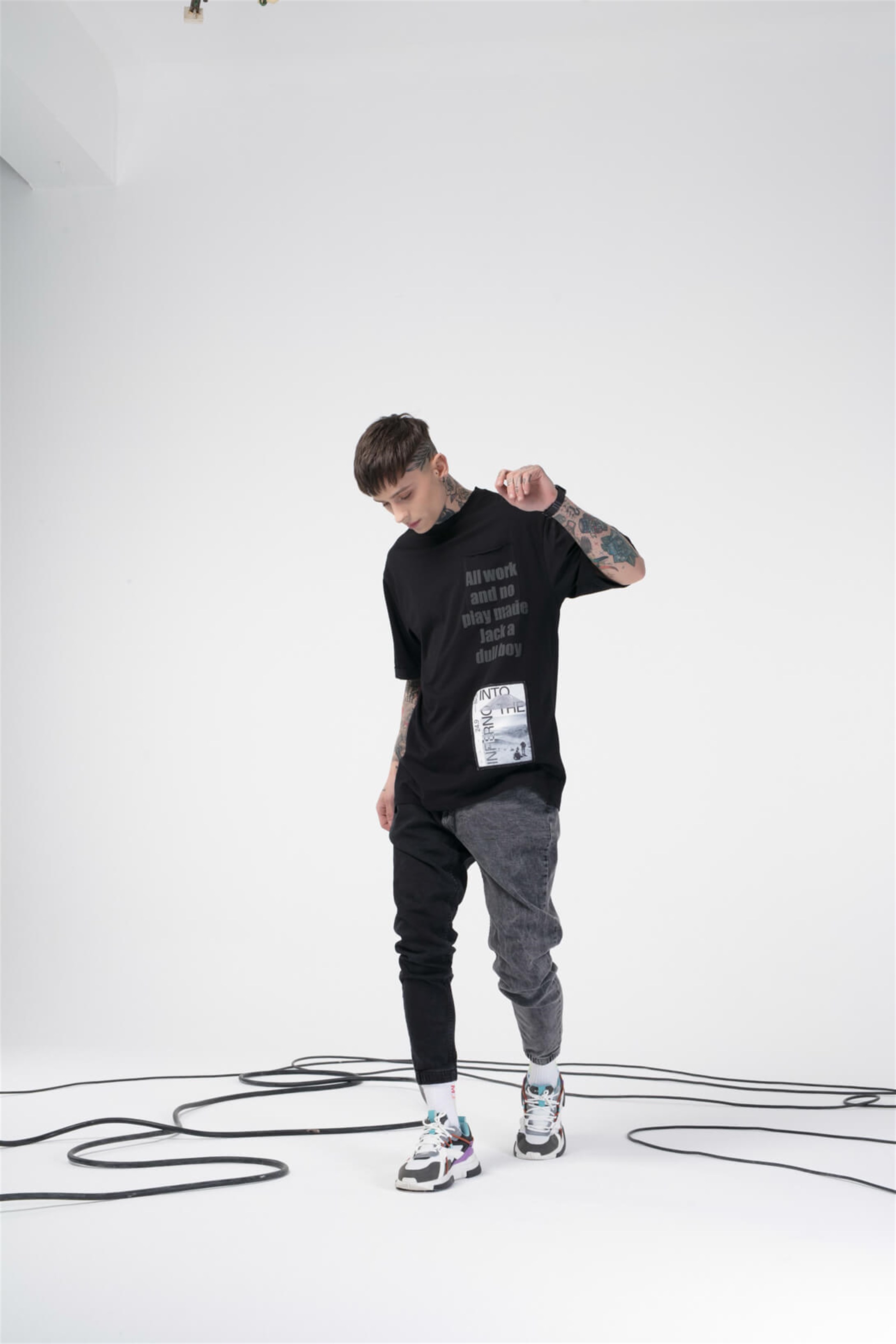 The Champ İnto Unisex Tshirt Siyah
