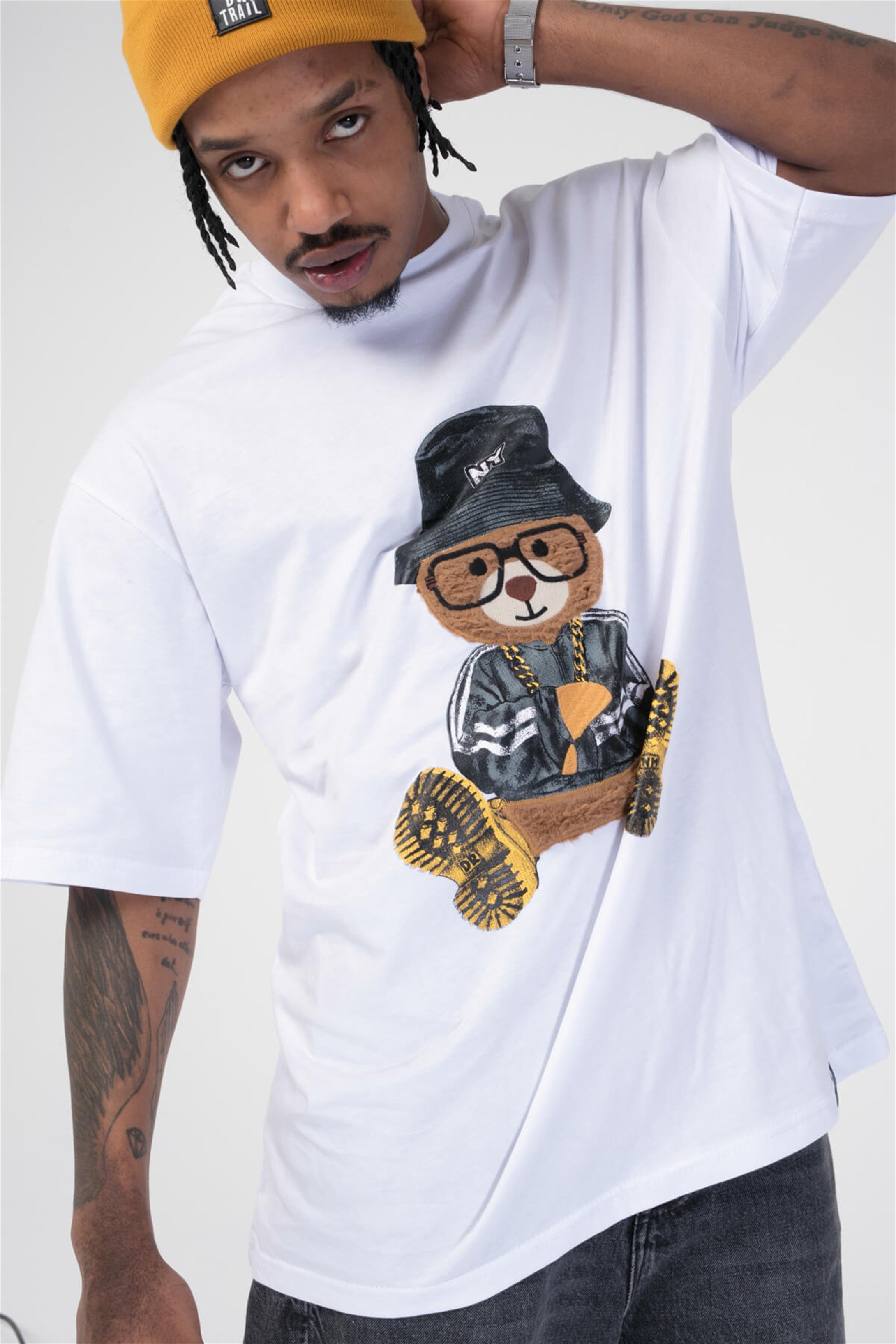 The Champ Teddy  Unisex Tshirt Beyaz