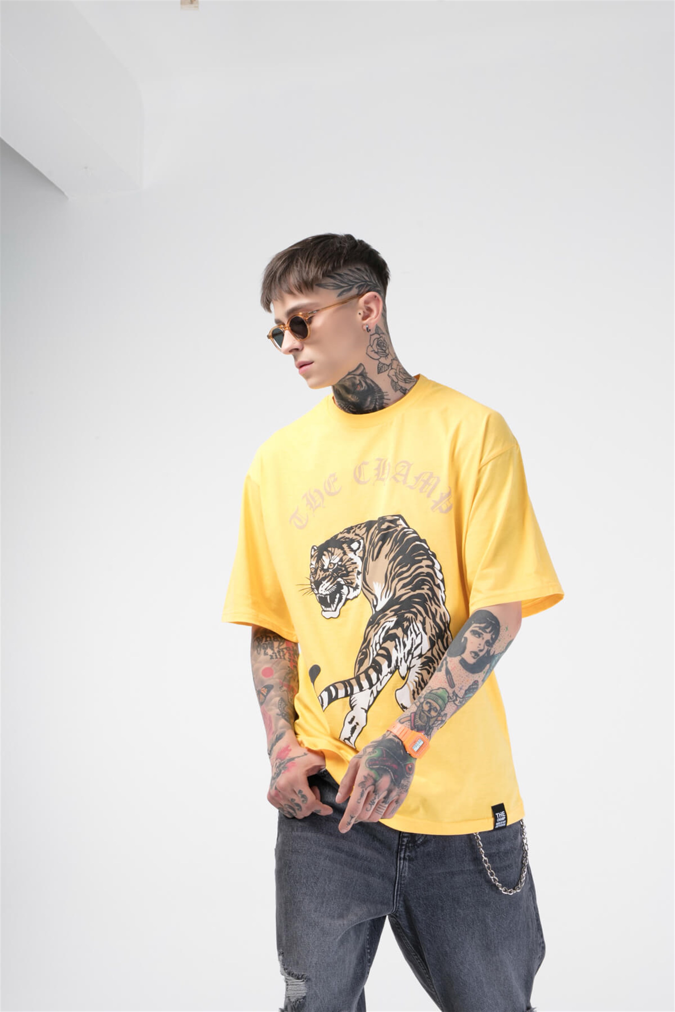 The Champ Tiger Unisex Tshirt Sarı