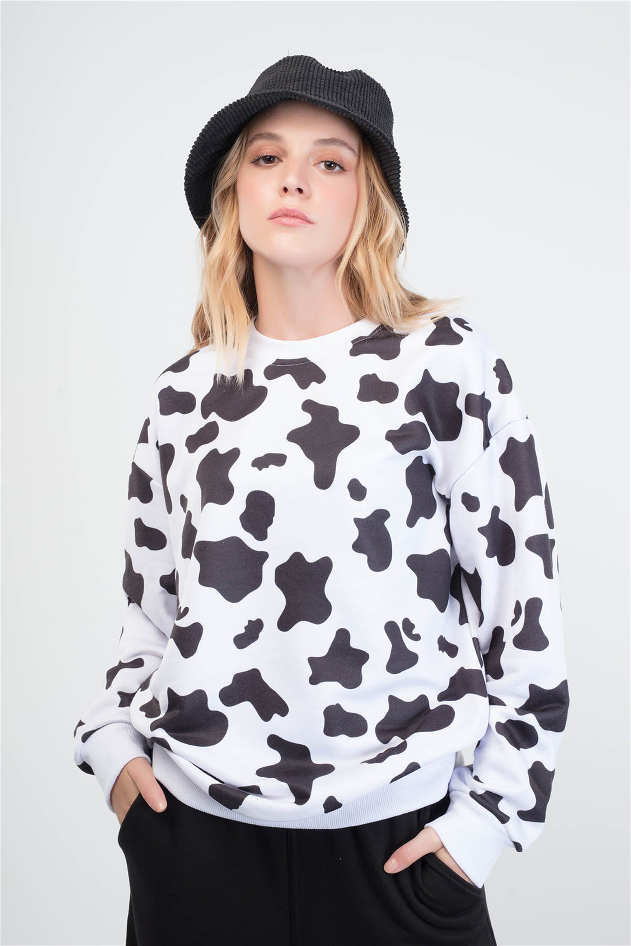 Trendiz Cow  Unisex Yuvarlak Yaka Sweatshirt Beyaz 111177