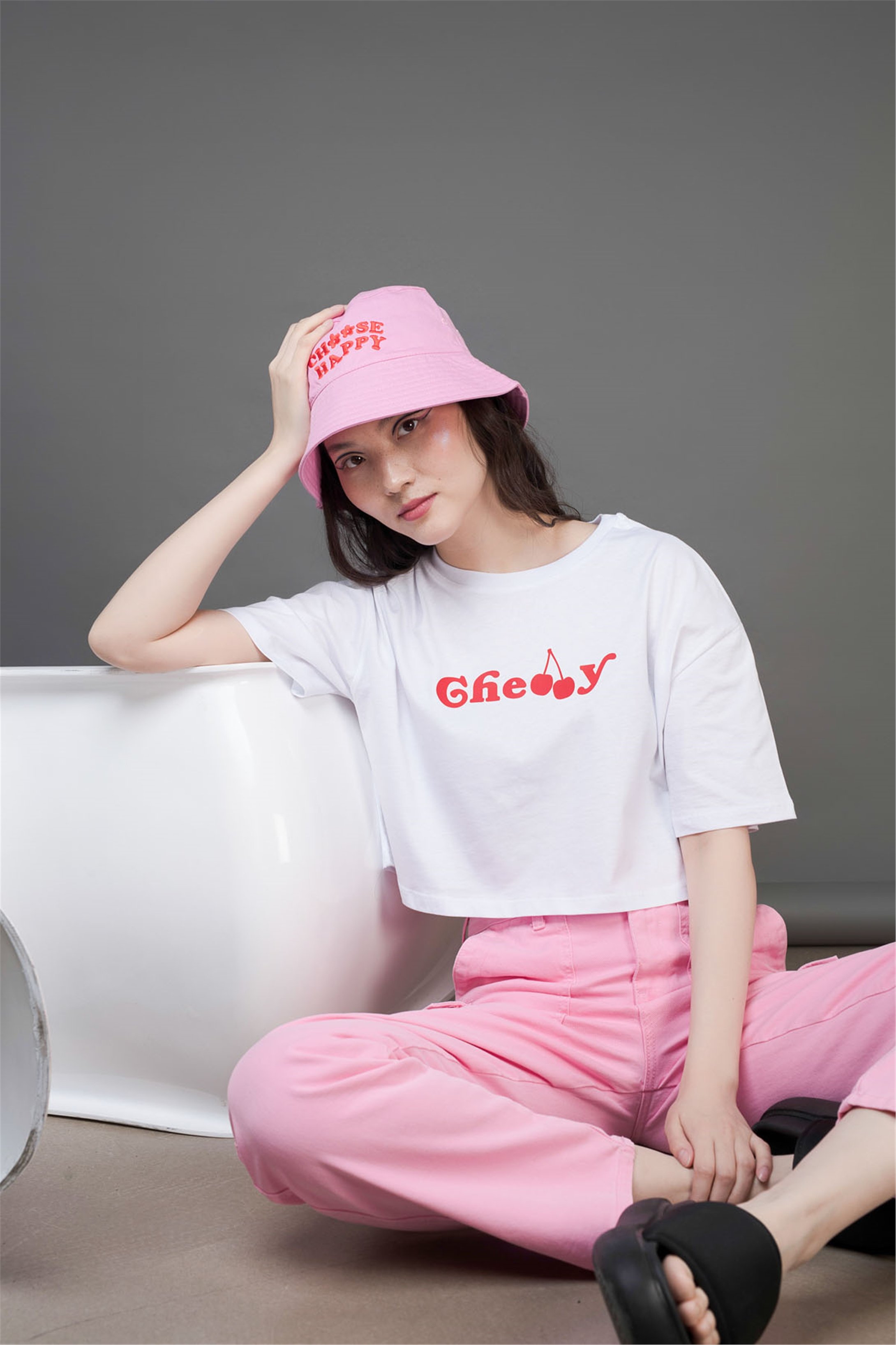 Trendiz Kadın Cherry Crop Beyaz