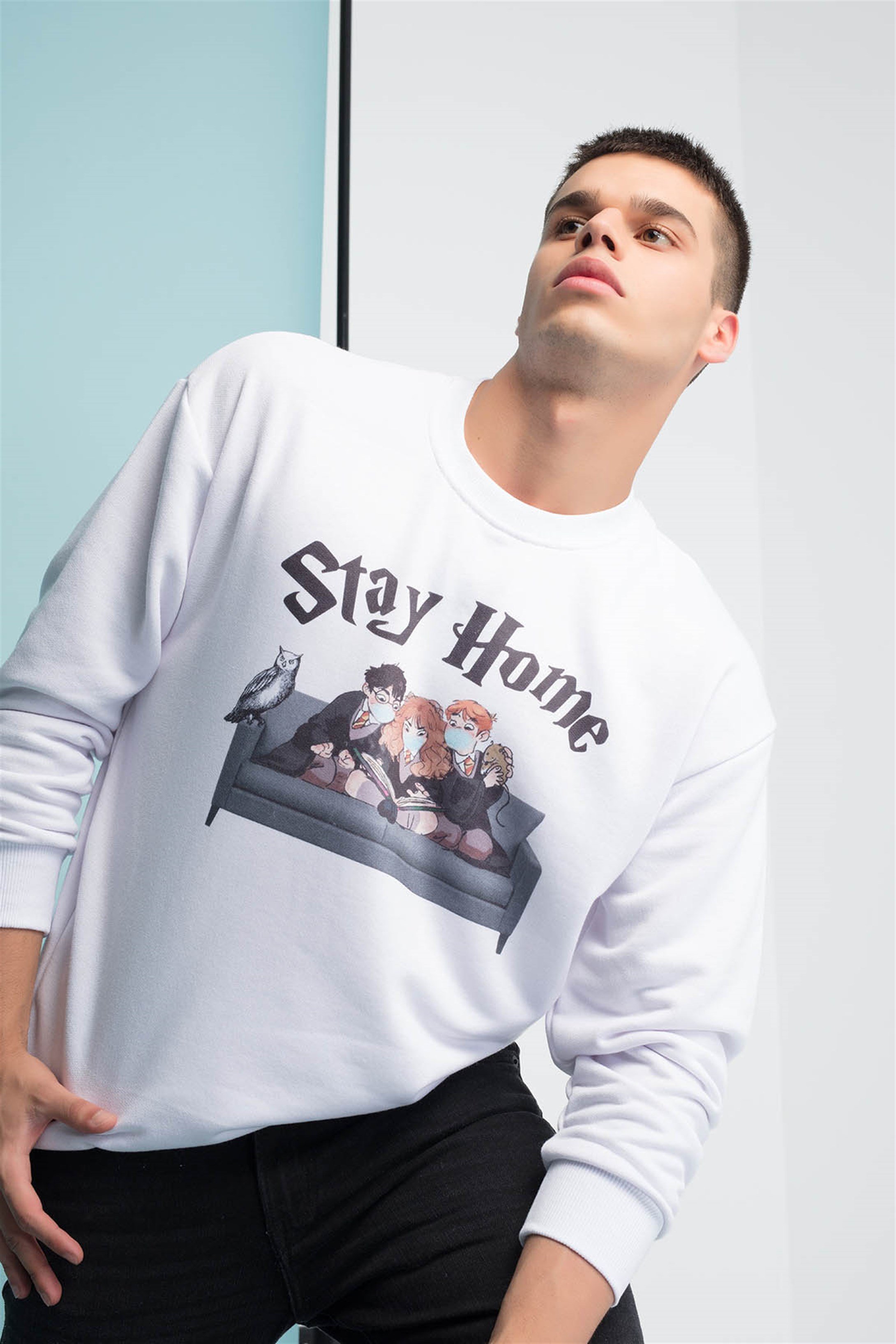 Trendiz Stay Home Yuvarlak Yaka Sweatshirt Beyaz 111127
