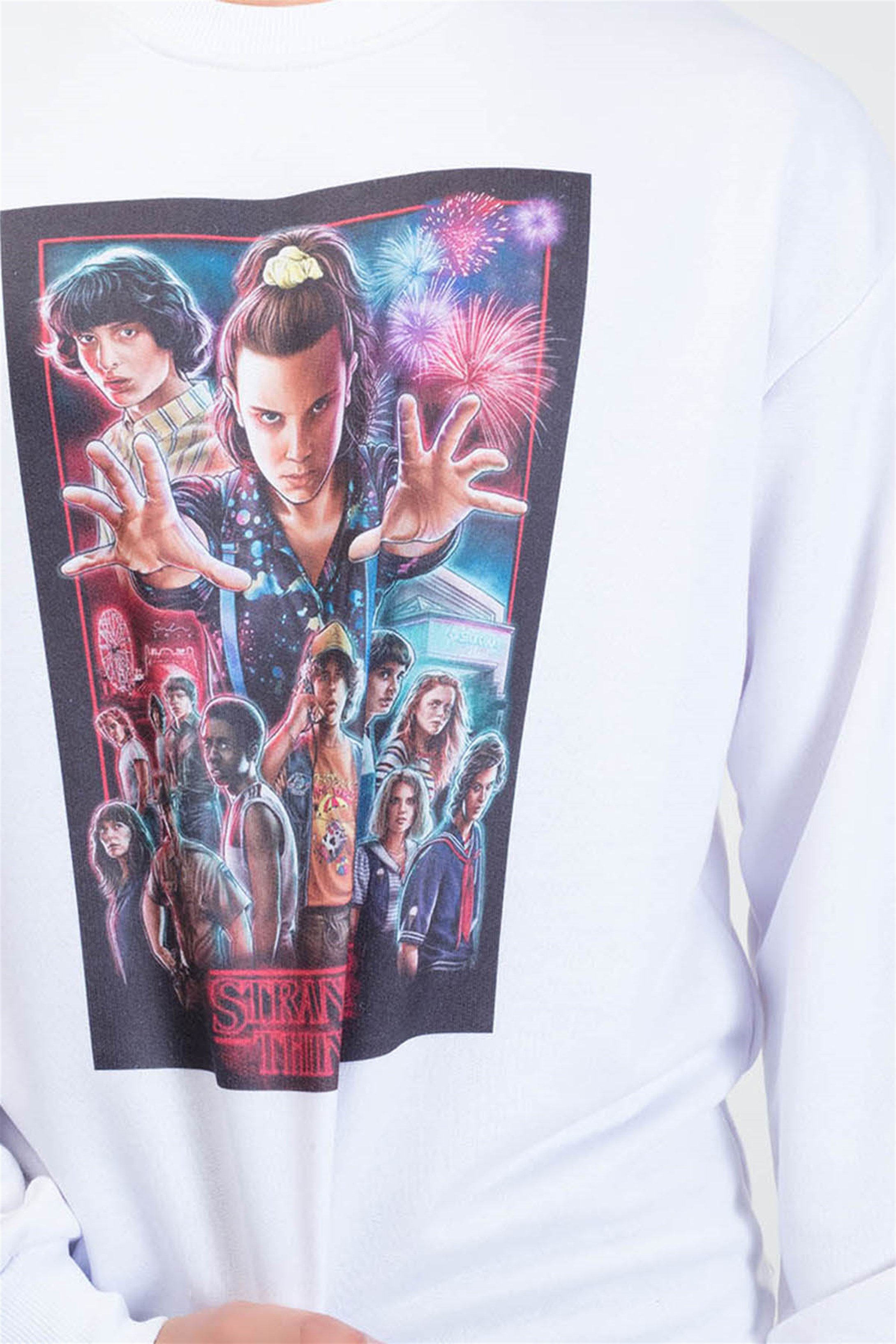 Trendiz Stranger Things Yuvarlak Yaka Sweatshirt Beyaz 111104
