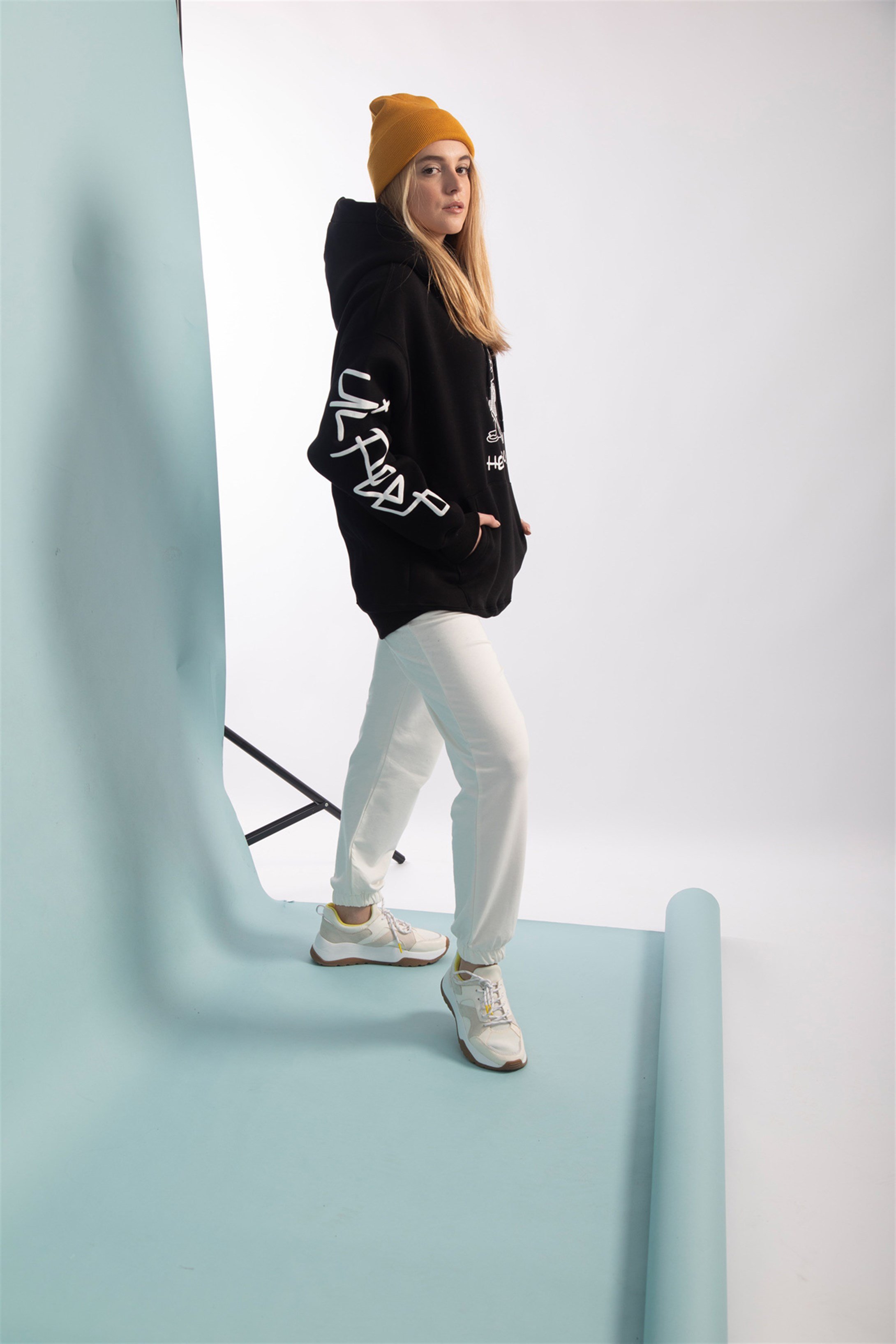 Trendiz Unisex Baskılı Hell Boy Oversize Sweatshirt  Siyah TR30043