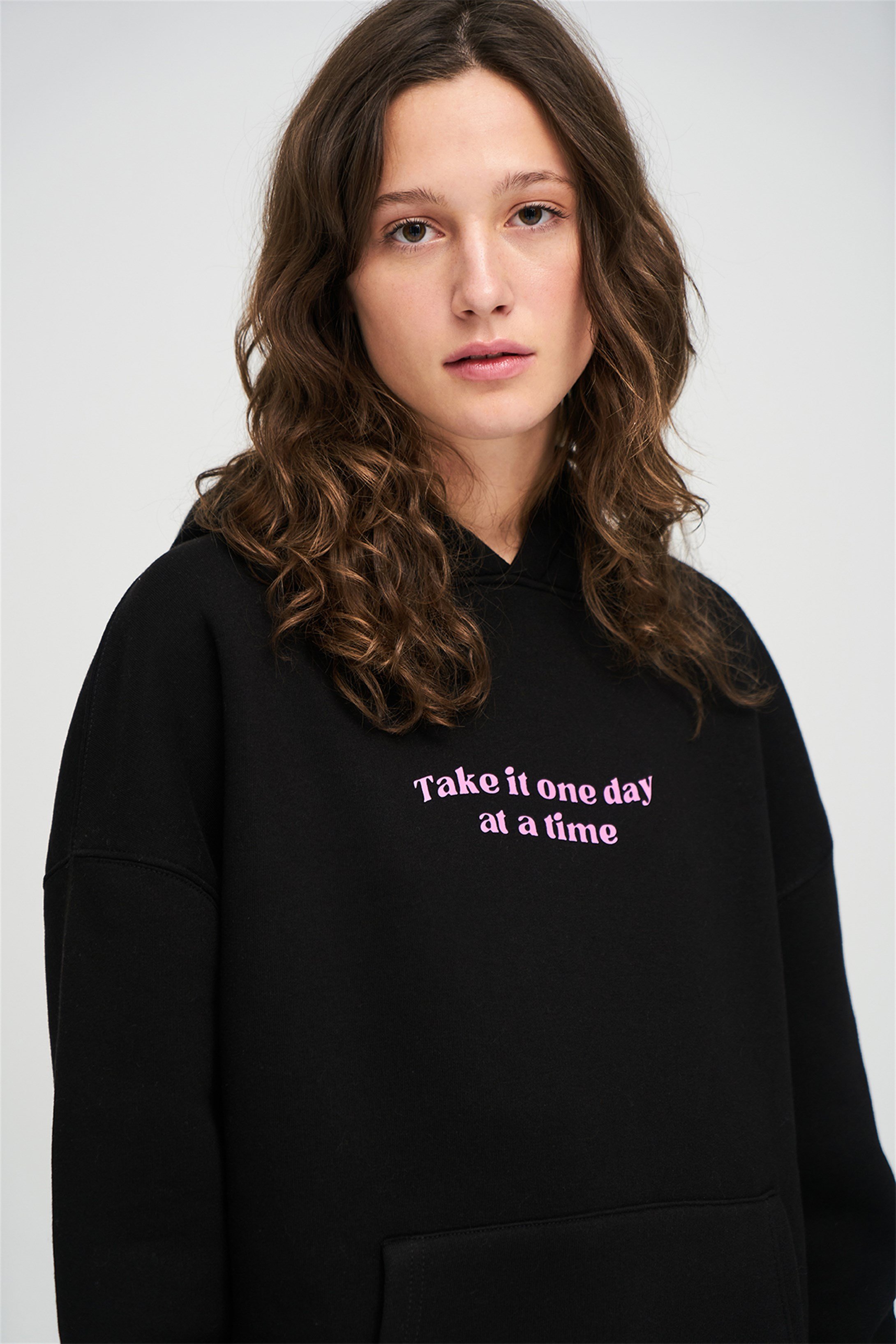 Trendiz Unisex Happy Life Sweatshirt