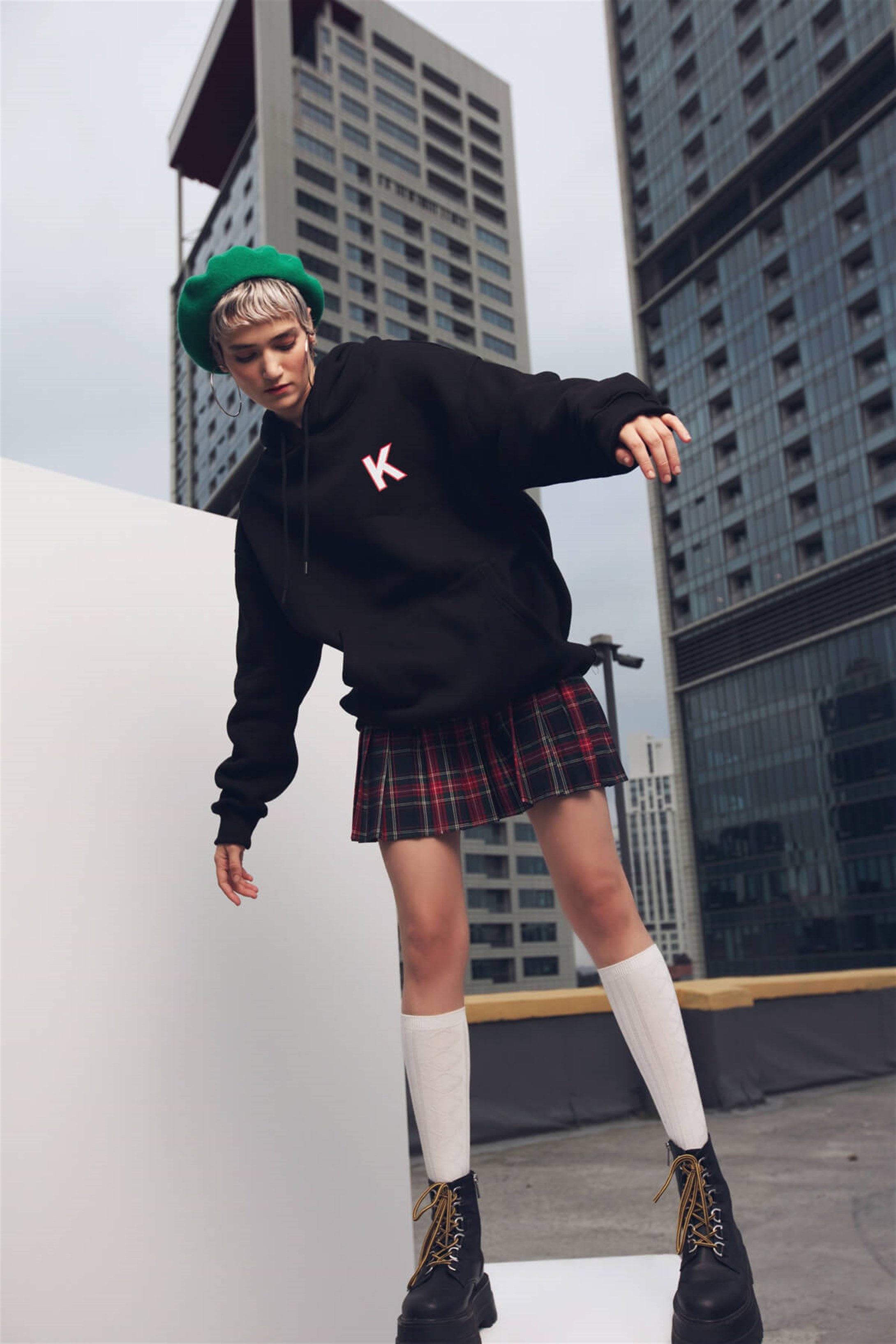 Trendiz Unisex K Harfli Siyah Sweatshirt