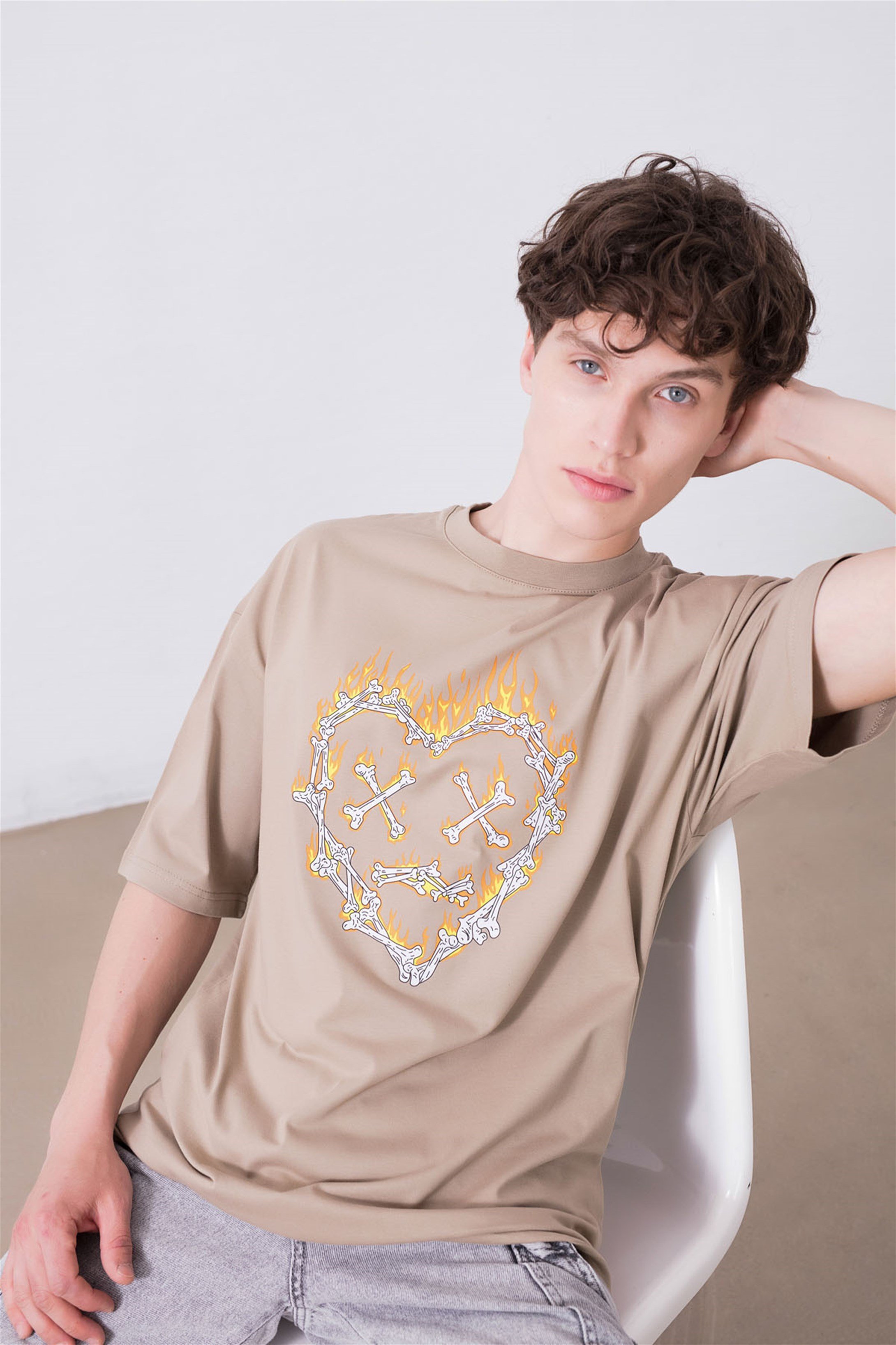 Trendiz Unisex Kemik Kalp Taş Tshirt