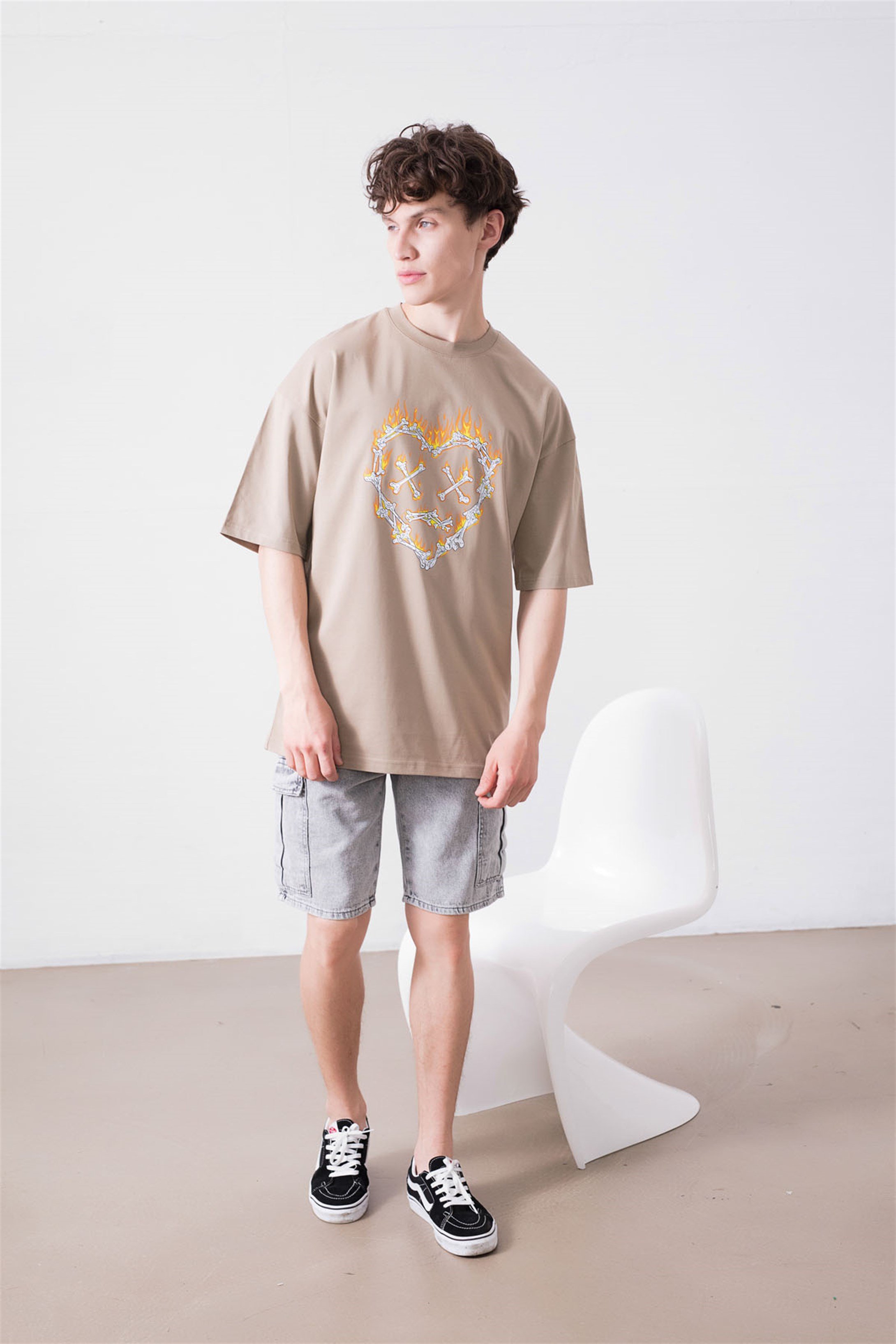 Trendiz Unisex Kemik Kalp Taş Tshirt