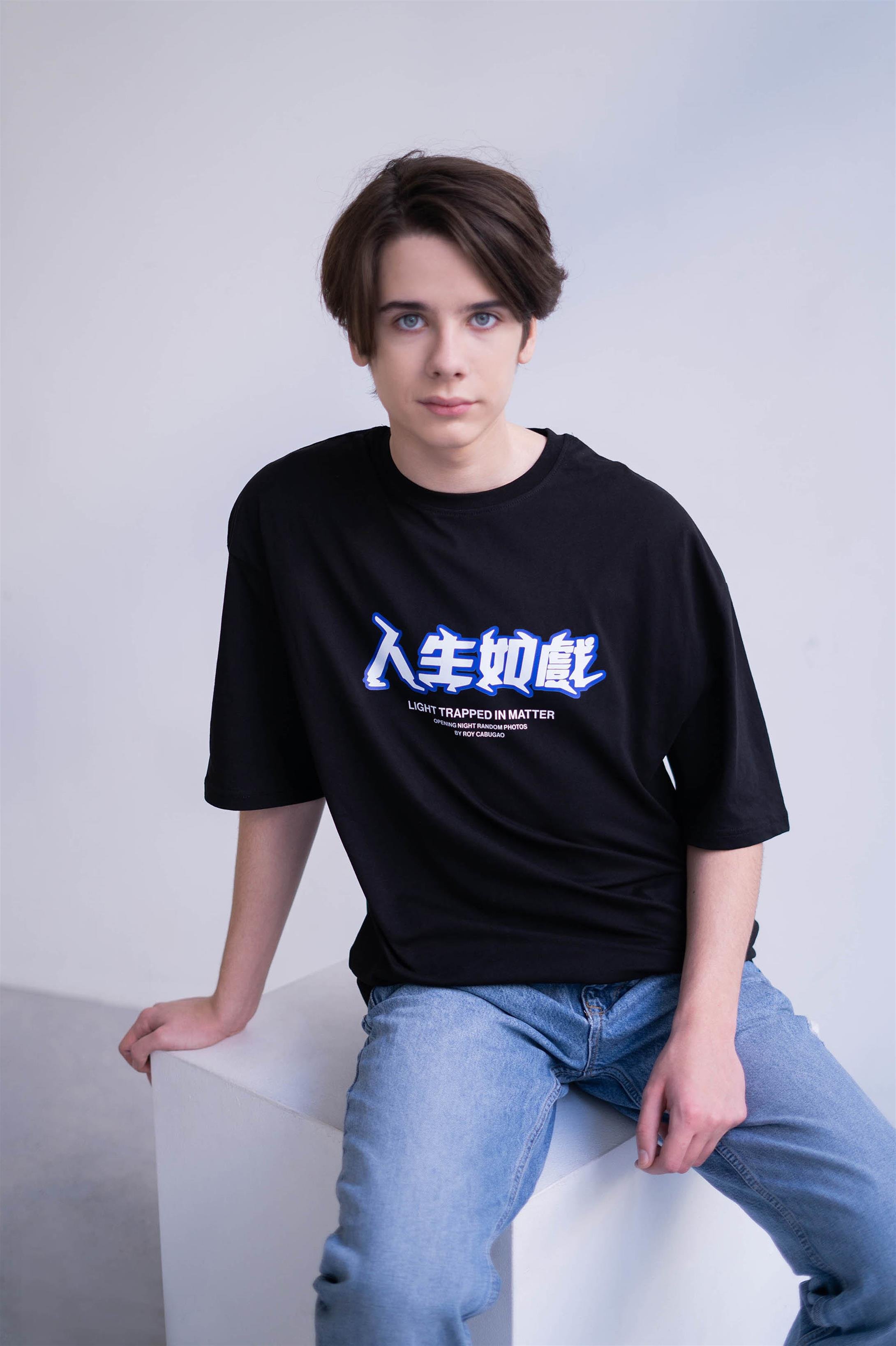 Trendiz Unisex Light Trapped in Matter Siyah Tshirt