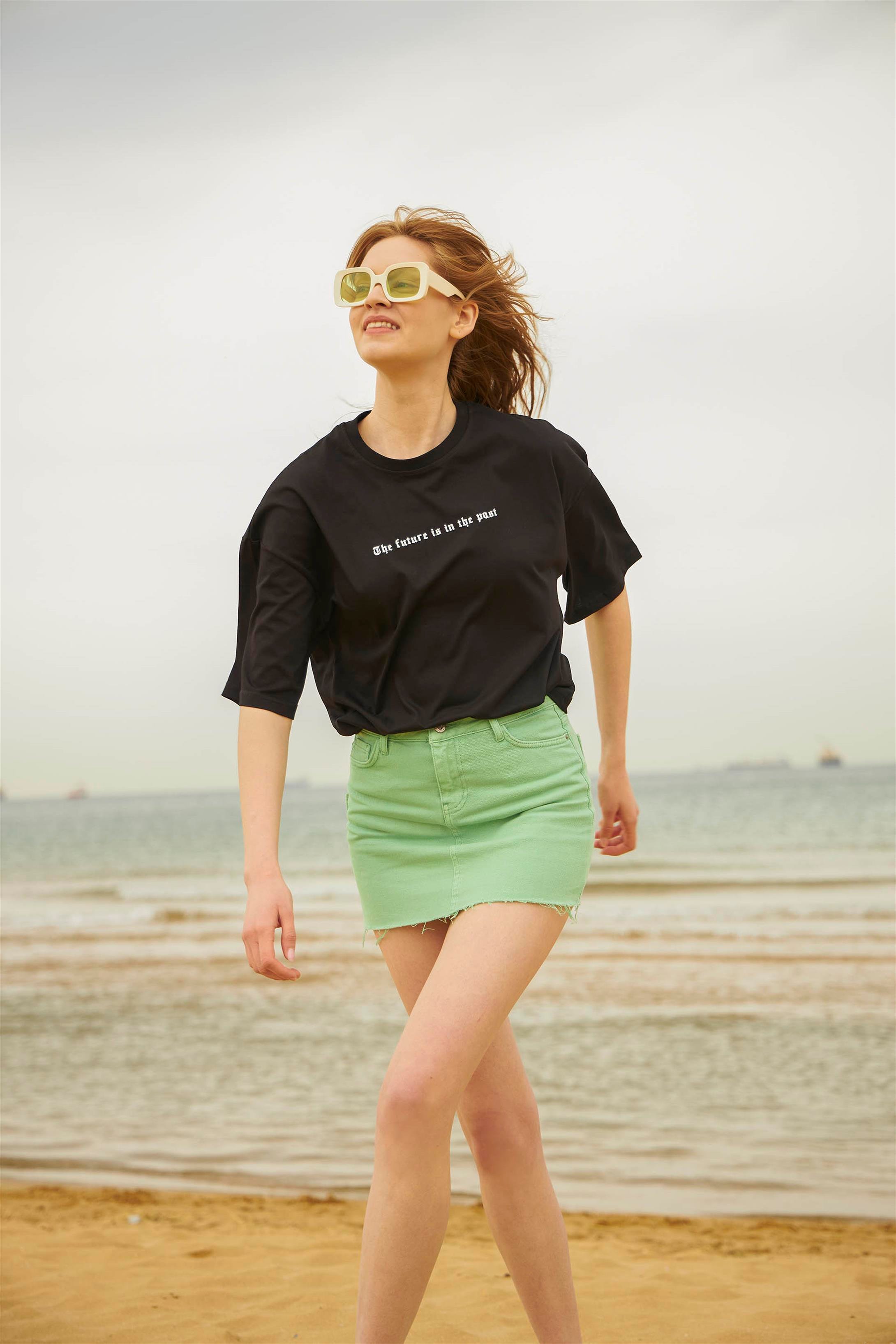 Trendiz Unisex Love is Love Tshirt Siyah