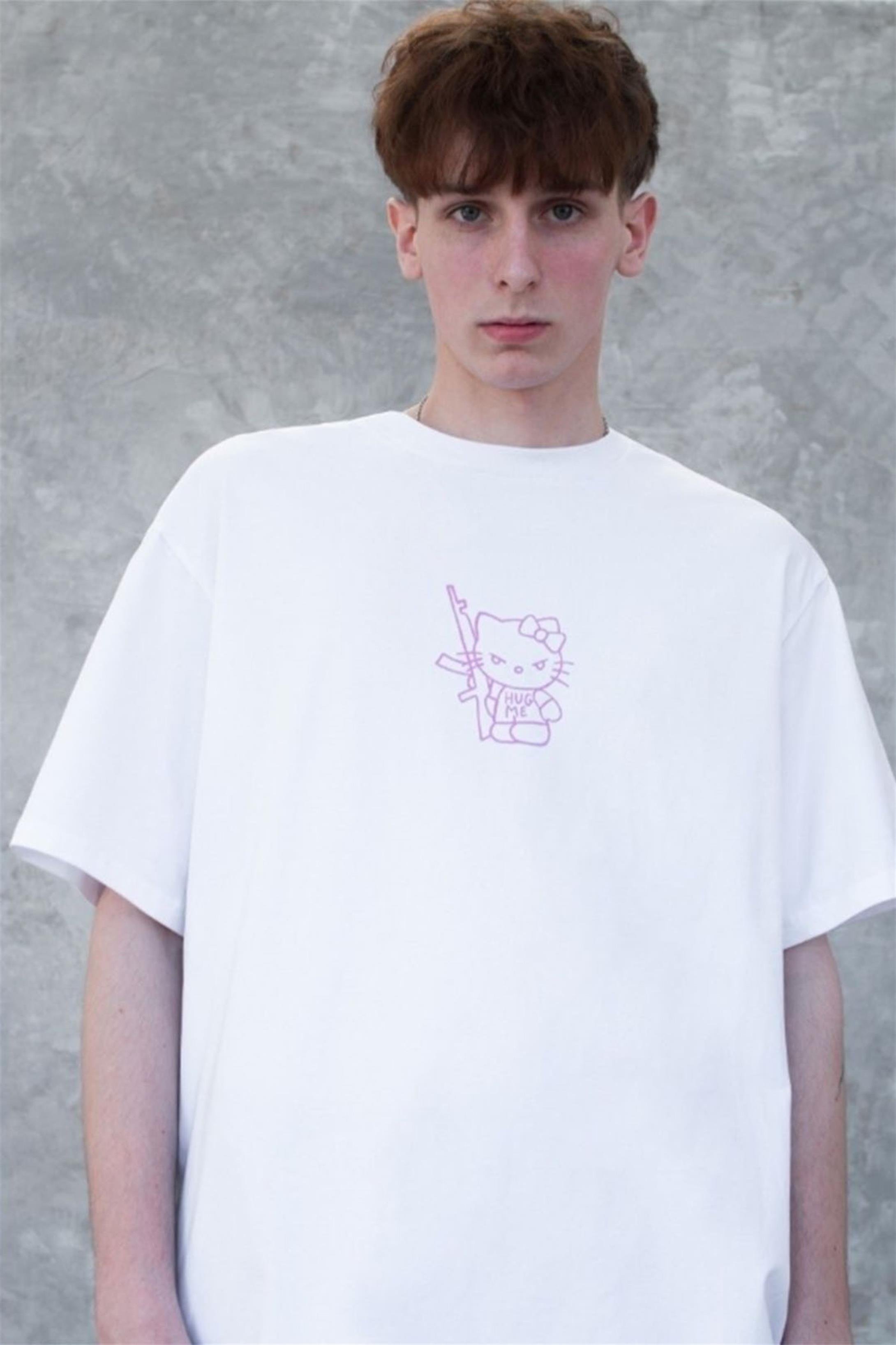 Trendiz Unisex Pembe Hug Me Hello Kitty Tshirt Beyaz