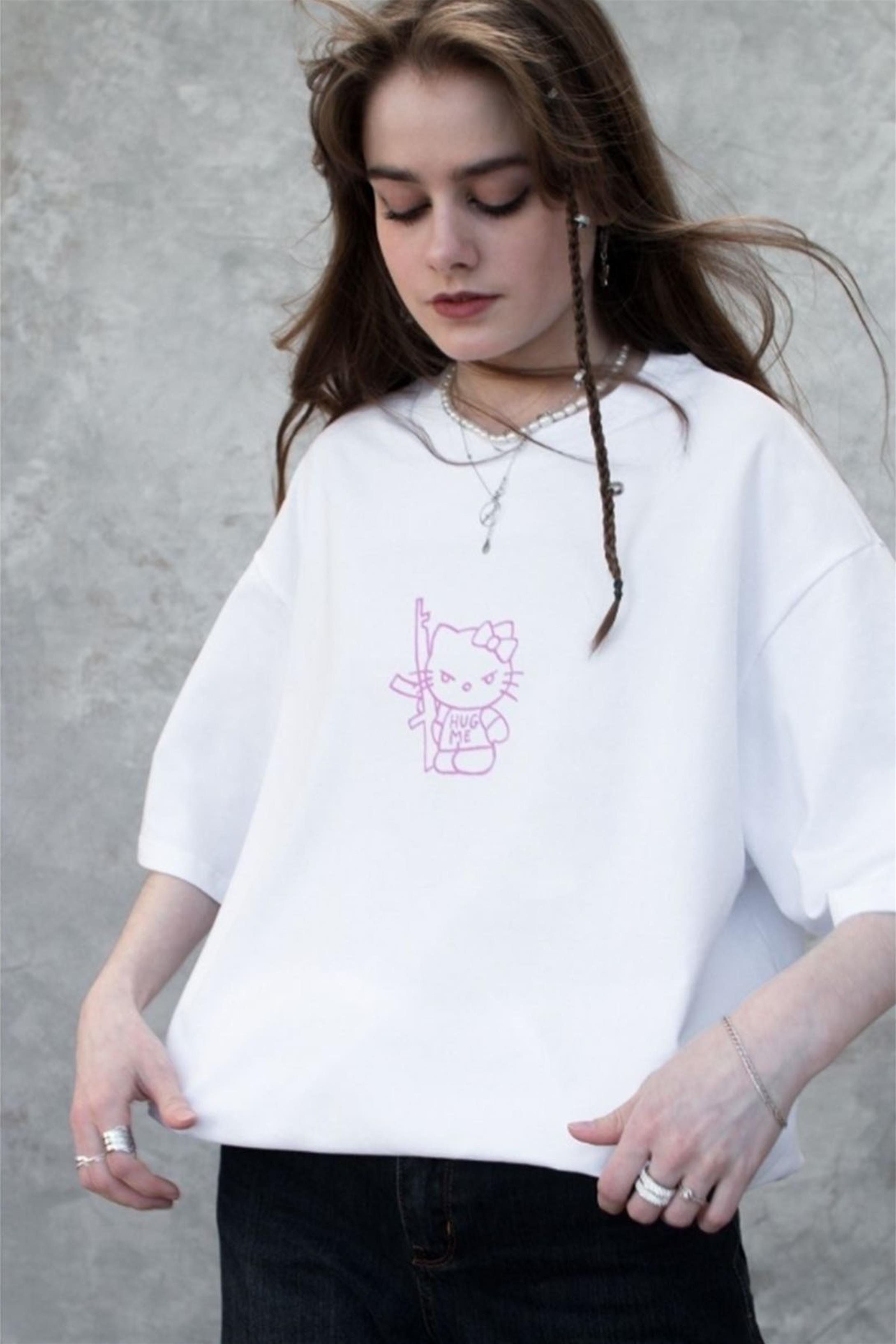 Trendiz Unisex Pembe Hug Me Hello Kitty Tshirt Beyaz