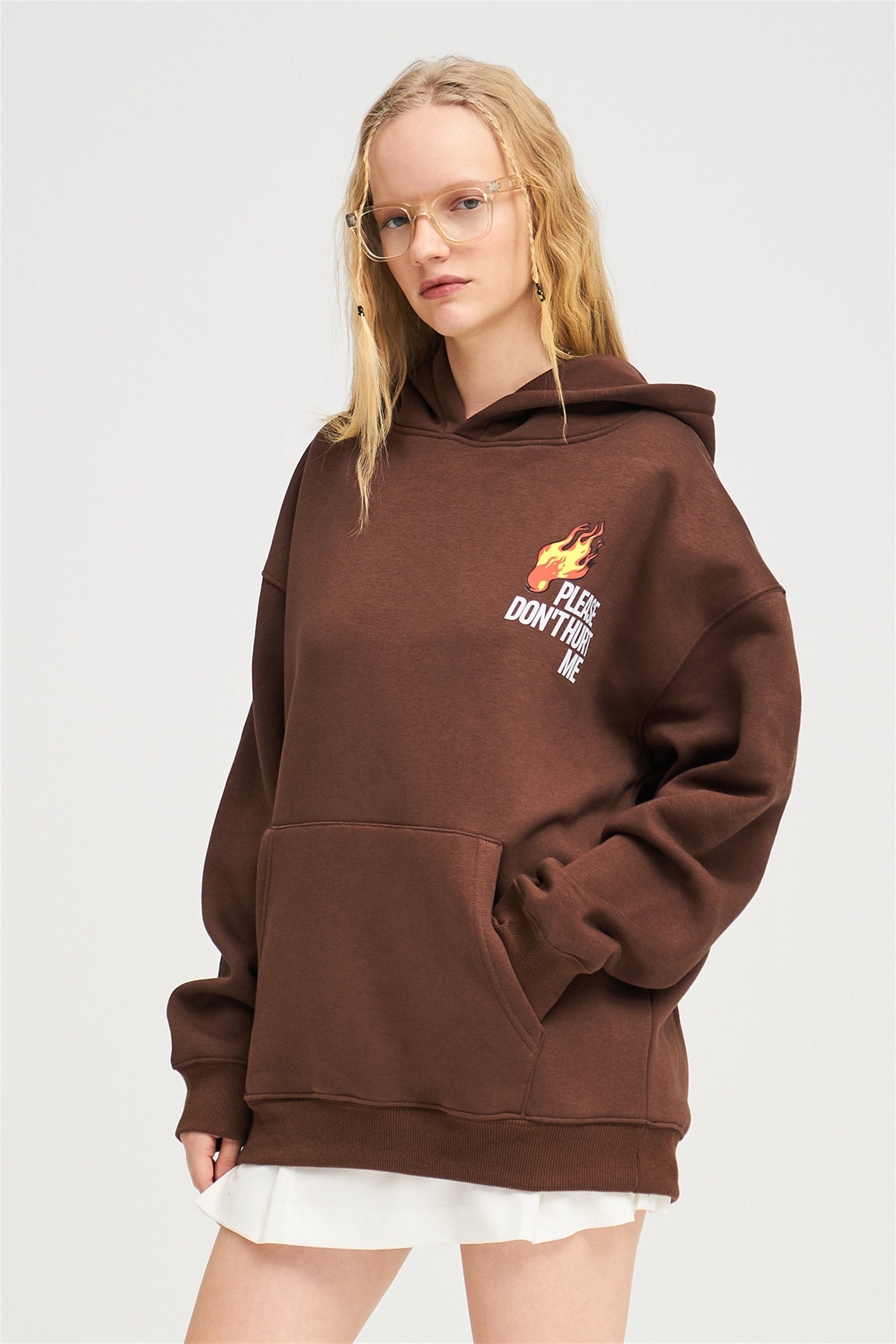 Trendiz Unisex Please Dont Hurt Me Sweatshirt Kahverengi