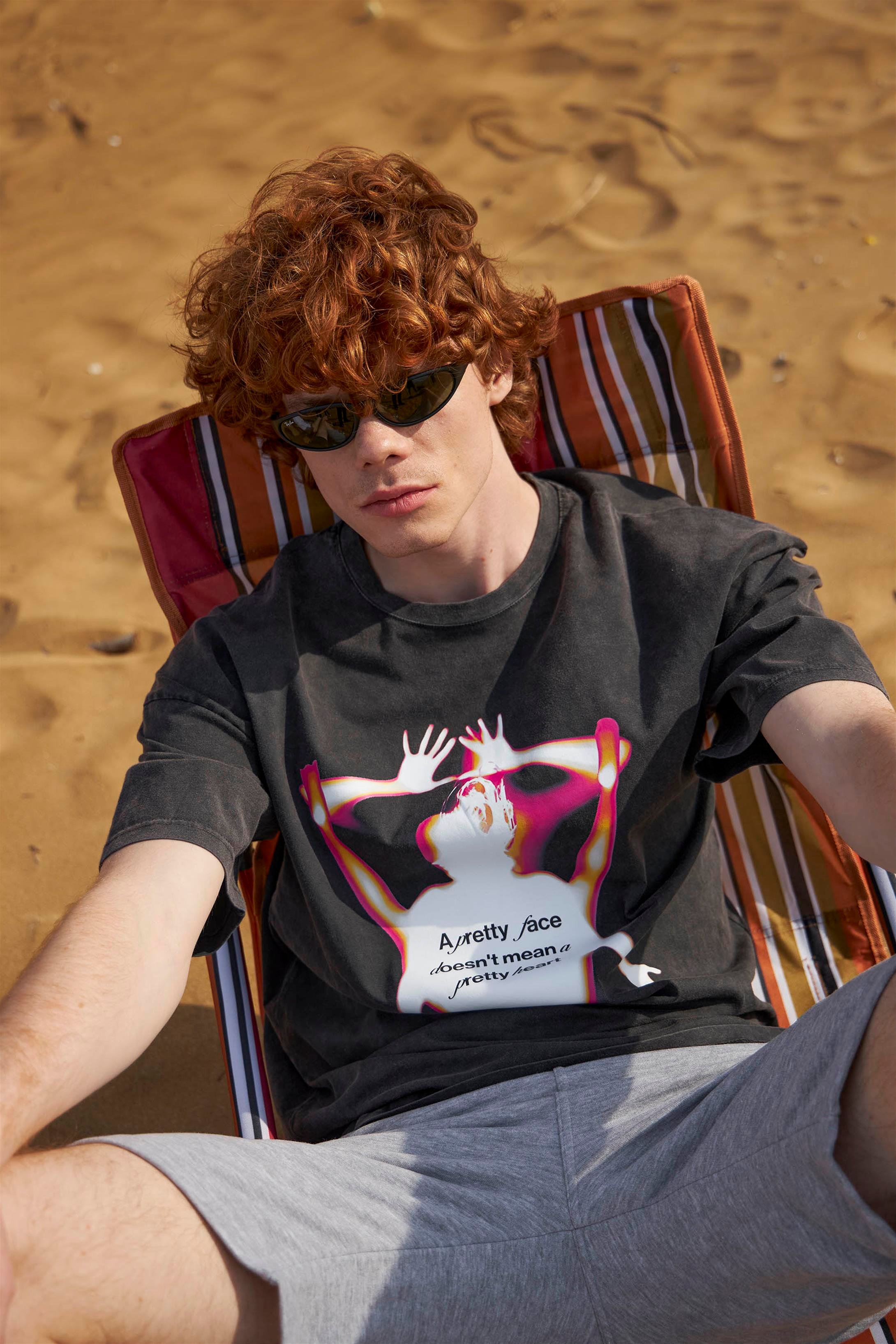 Trendiz Unisex Pretty Face Yıkamalı Tshirt Antrasit