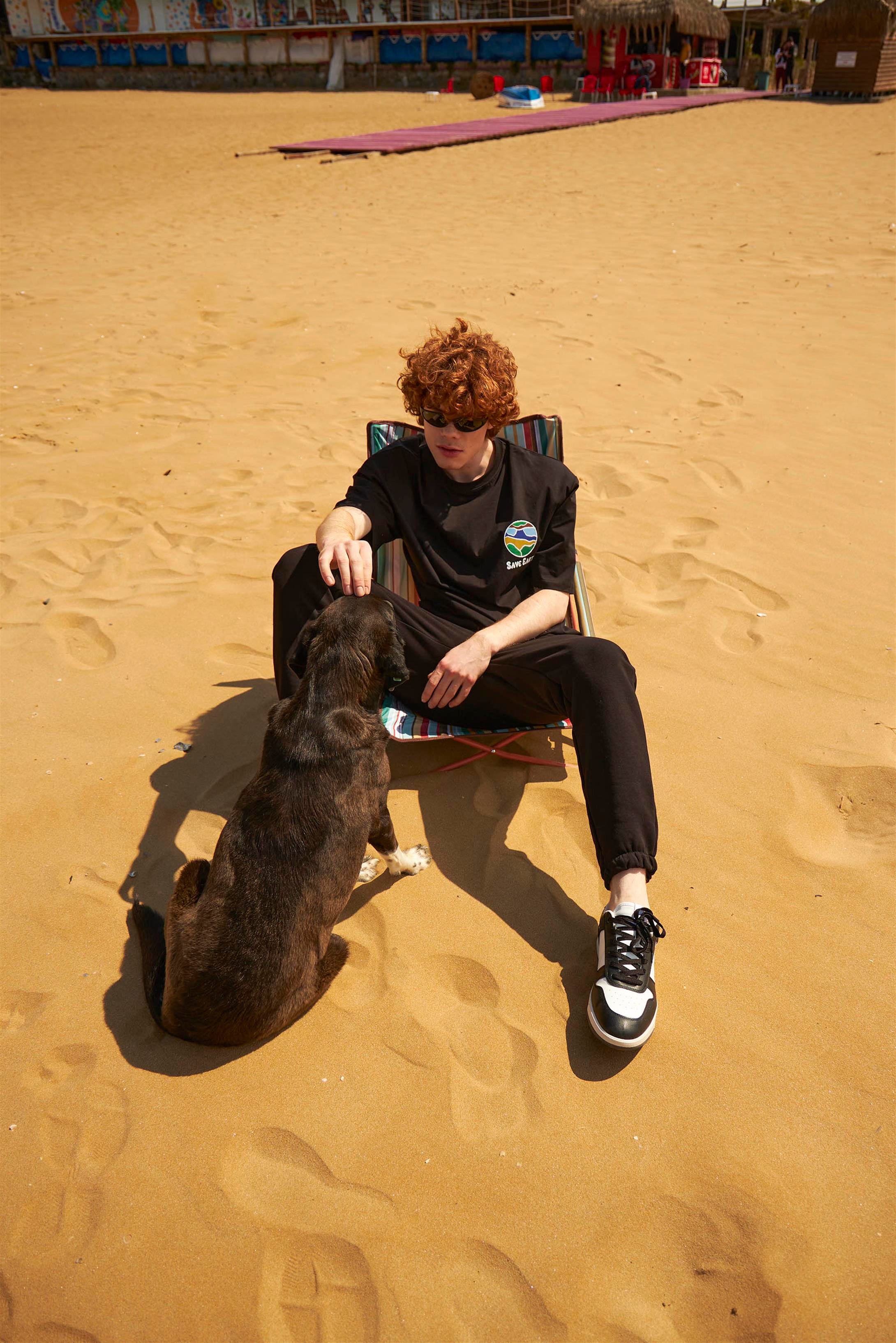 Trendiz Unisex Save Earth Tshirt Siyah