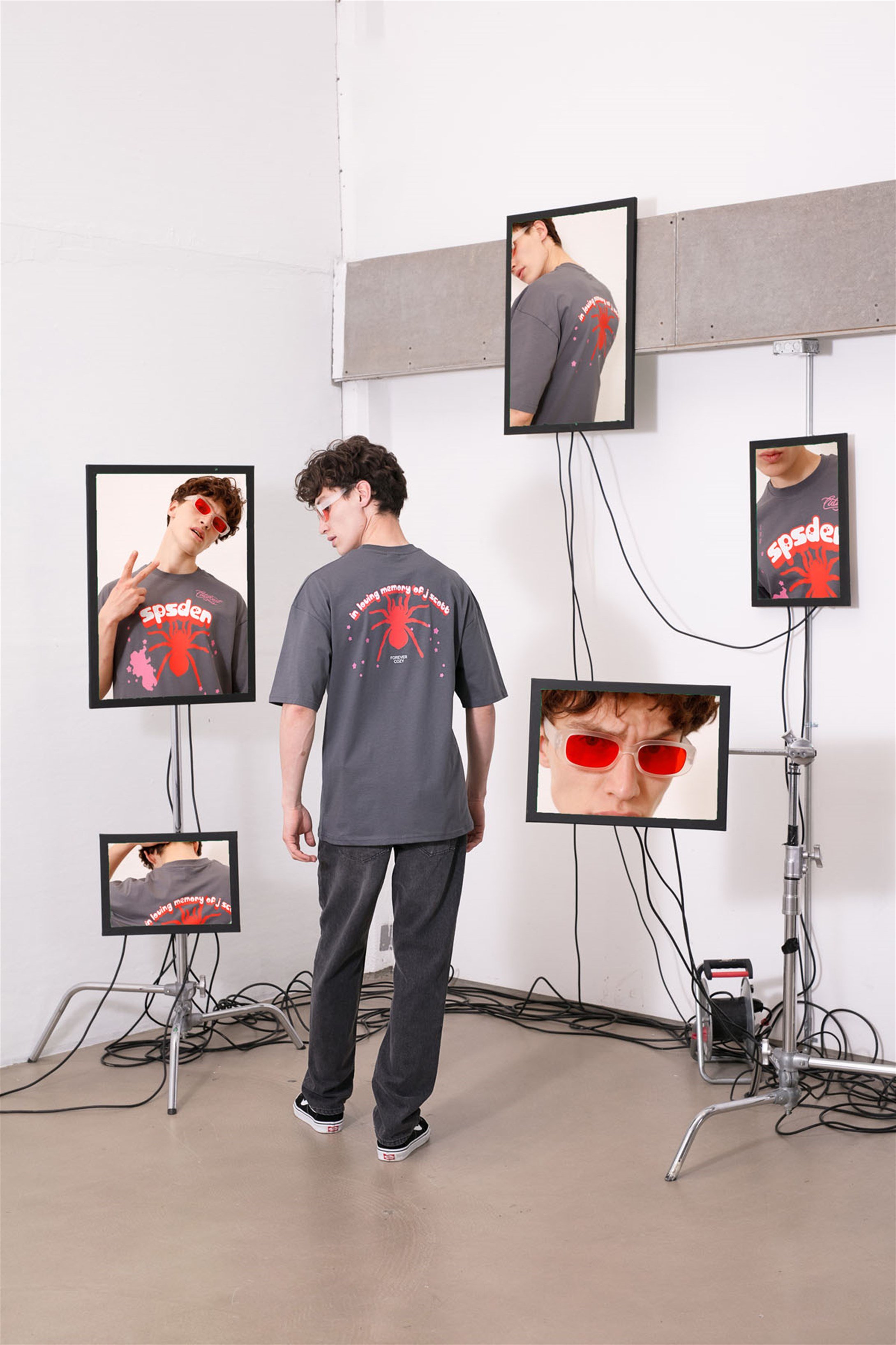 Trendiz Unisex Sp5der Antrasit Tshirt