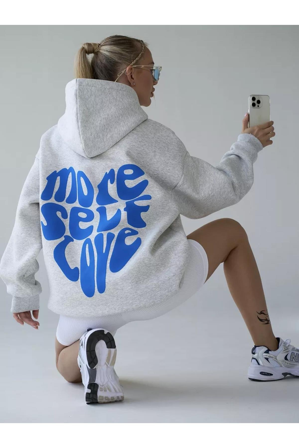 Unisex More Self Love Sweatshirt Gri