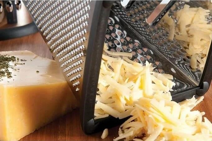 Berghoff Essentials 4 Yönlü Kare Rende 22cm
