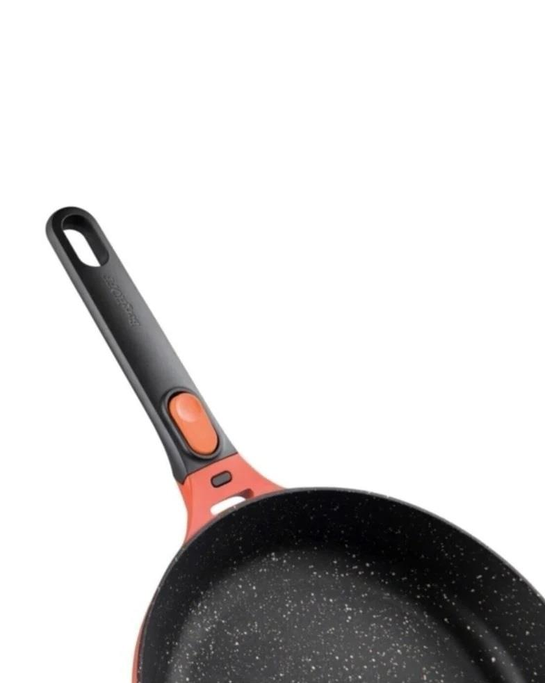 Berghoff Gem Çıkarılabilir Saplı Stay Cool Döküm Alüminyum Tava Turuncu 28 Cm - 2307414