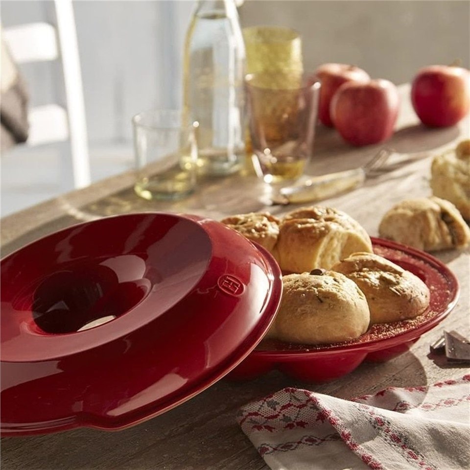 Emile Henry Ekmek Fırın Kabı Yuvarlak 30 Cm Kırmızı Burgundy -345505