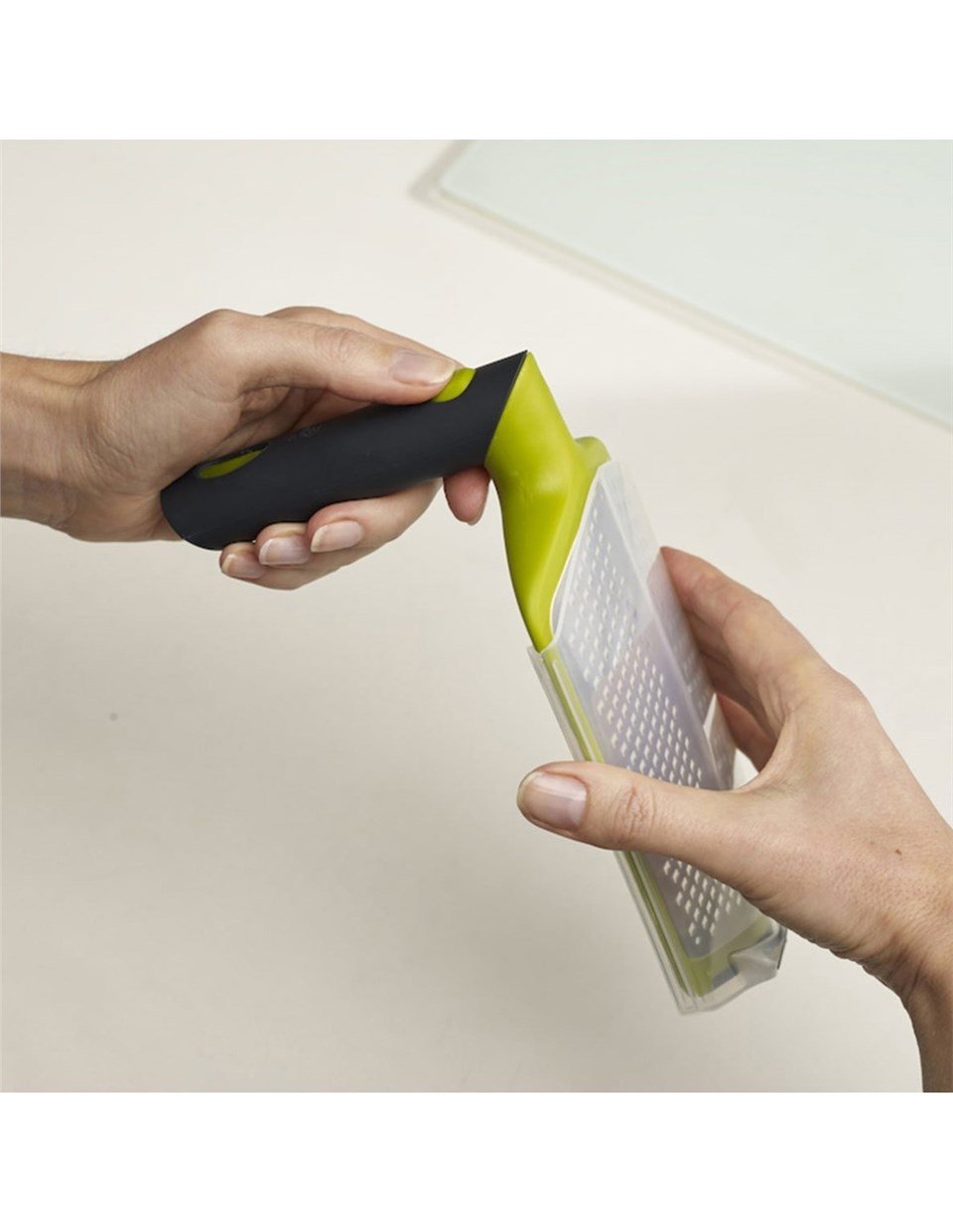 Joseph&Joseph Twist Grater Katlanır Saklama Kaplı 2'Li Rende