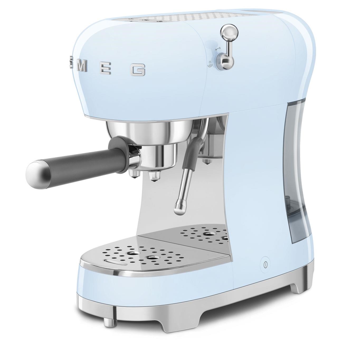 SMEG ECF02PBEU STANDART MANUEL ESPRESSO MAKİNASI PASTEL MAVİ